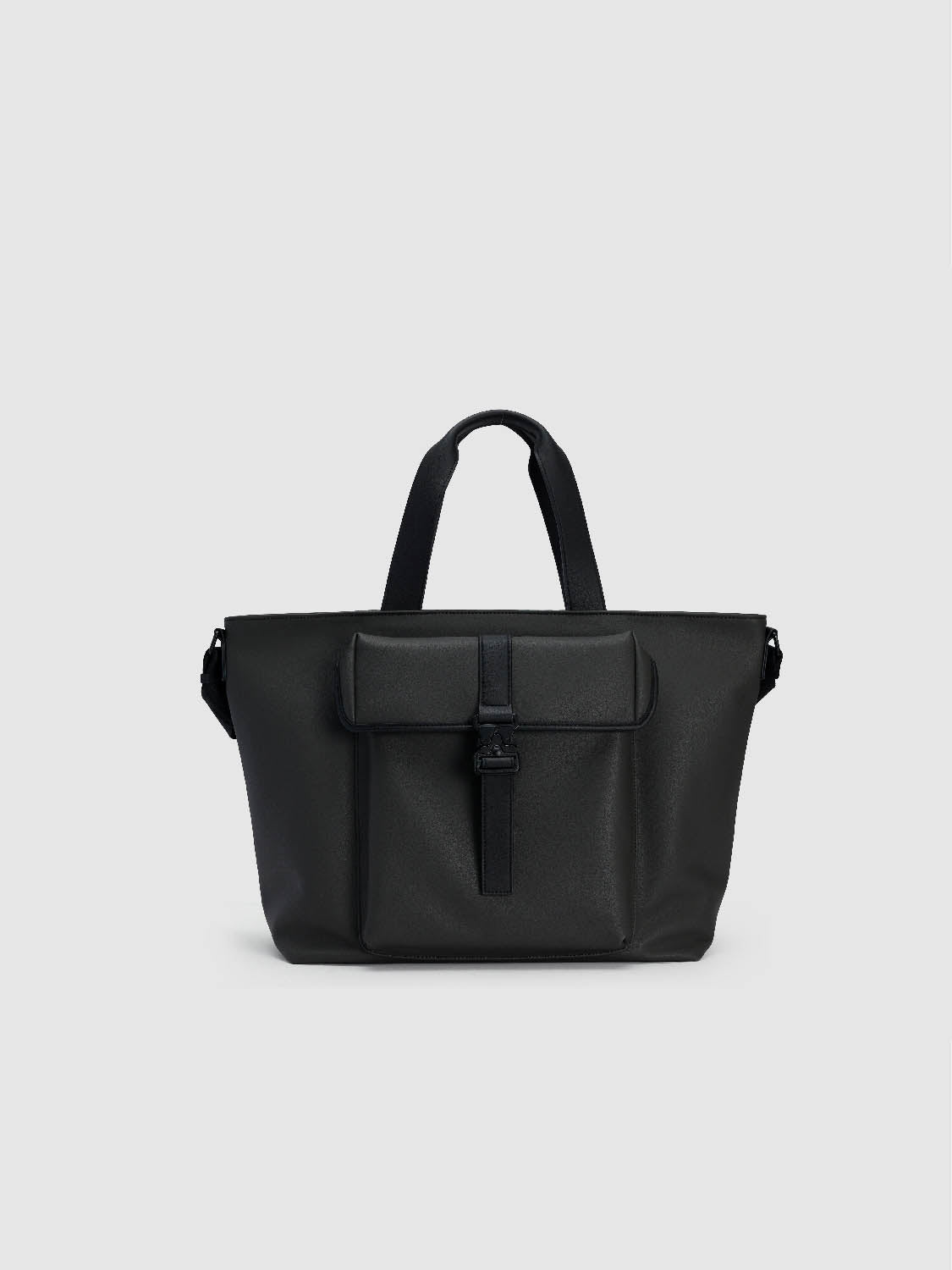 Buckle Décor Shoulder Bag