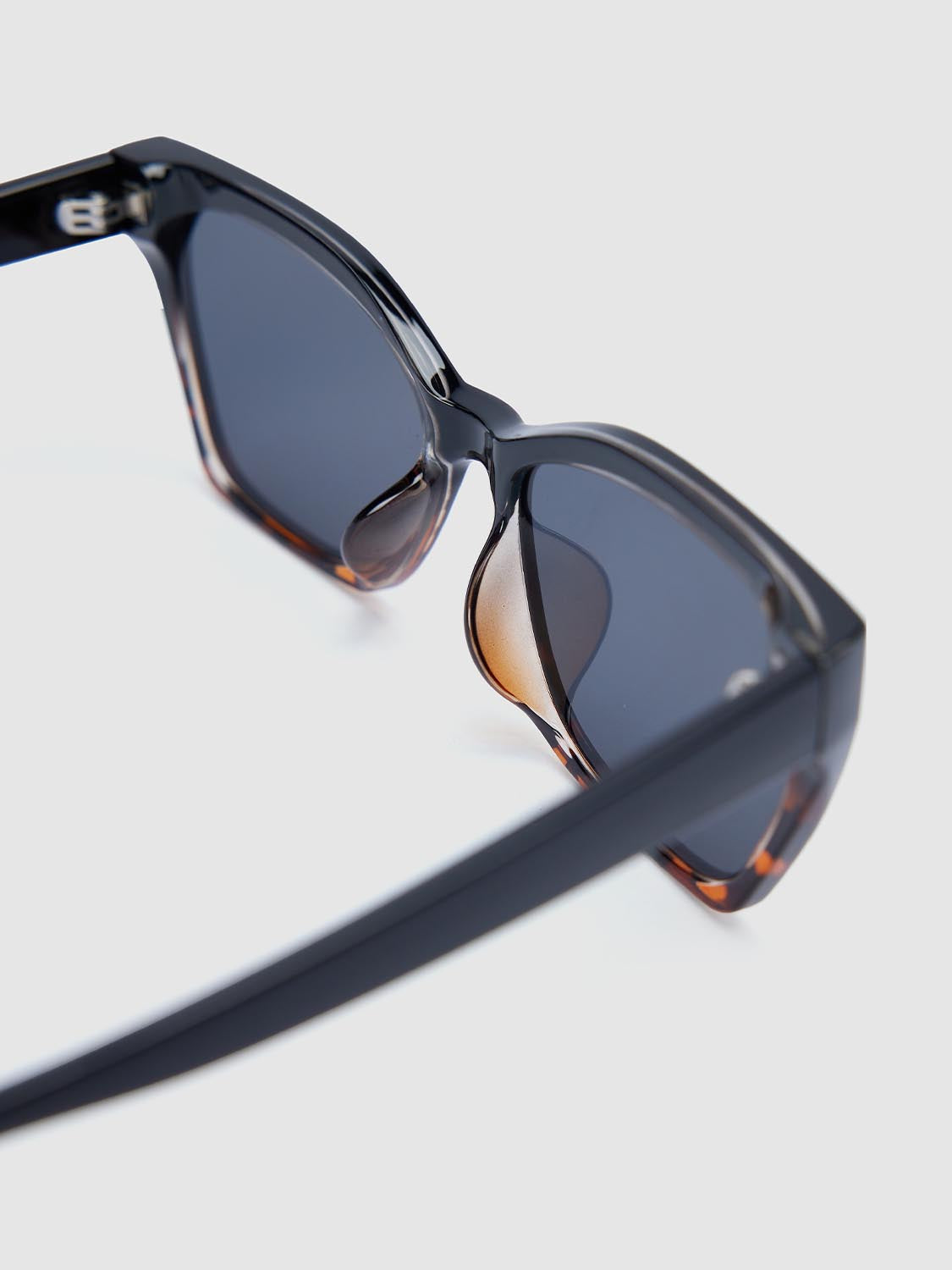 Oversize Cat Eye Sunglasses