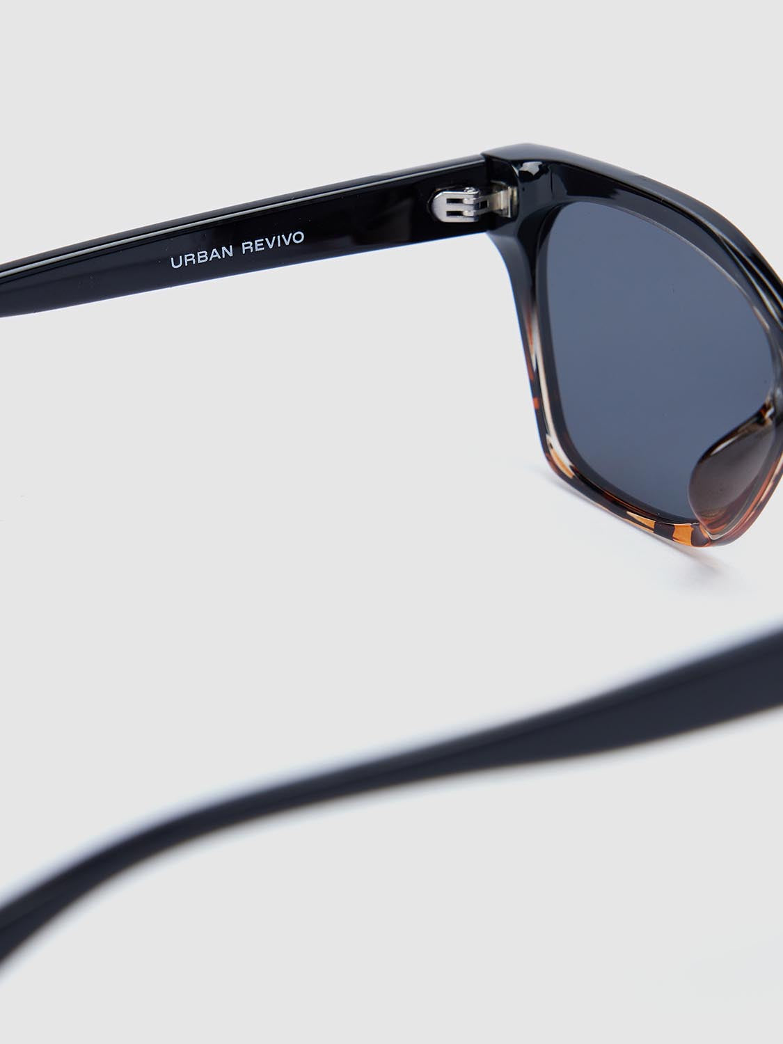 Oversize Cat Eye Sunglasses