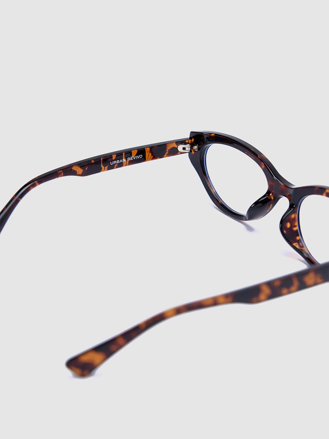 Tortoiseshell Frame Cat Eye Glasses