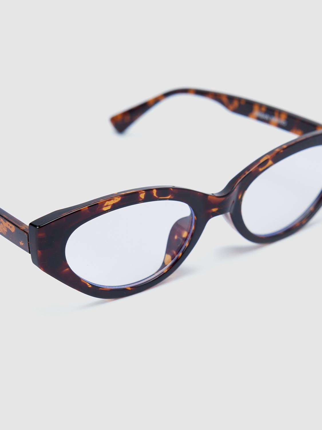 Tortoiseshell Frame Cat Eye Glasses