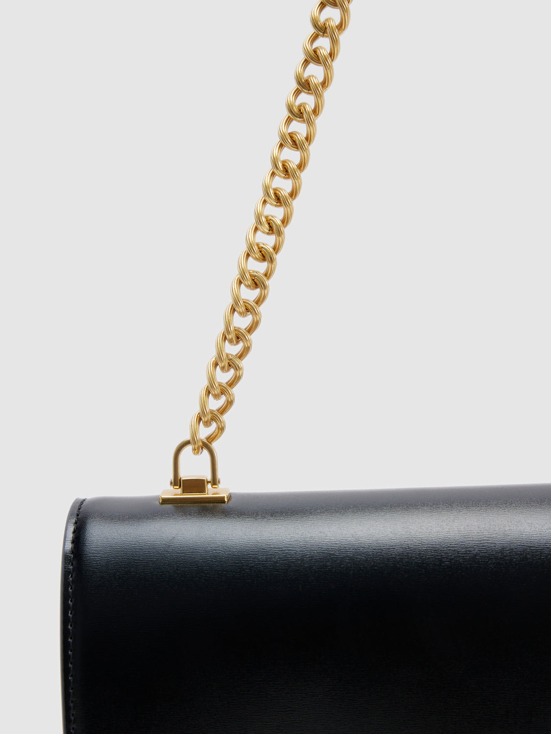 Chain Shoulder Bags