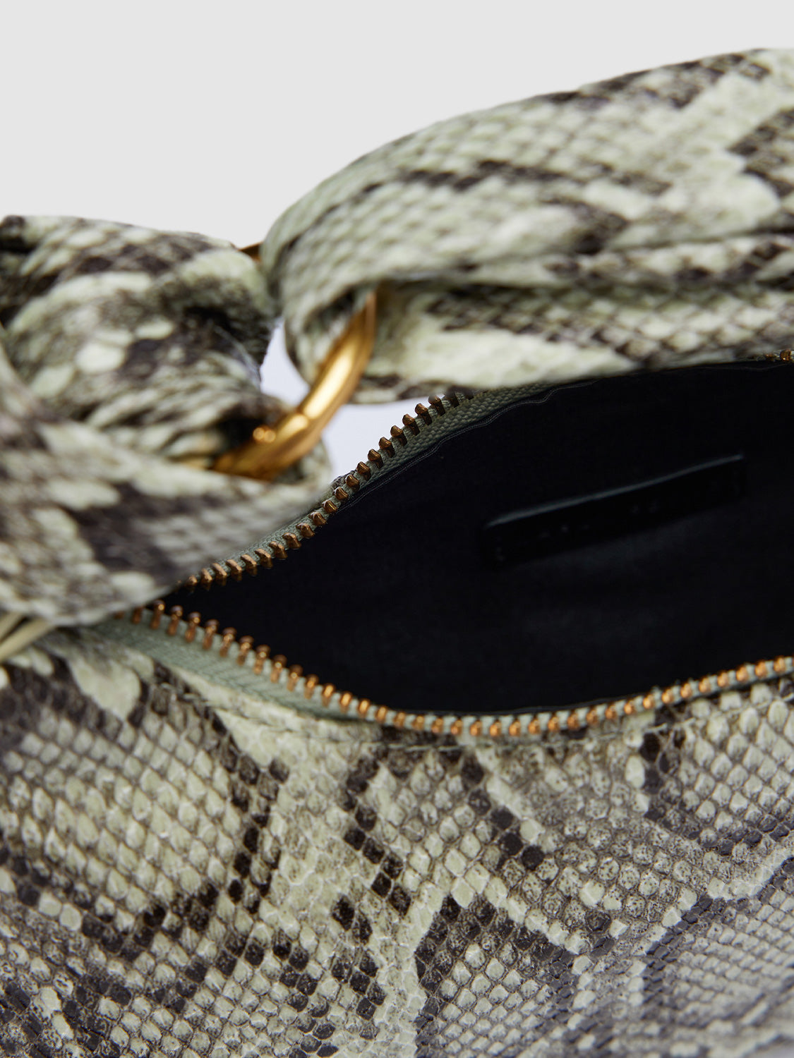 Shoulder Bags