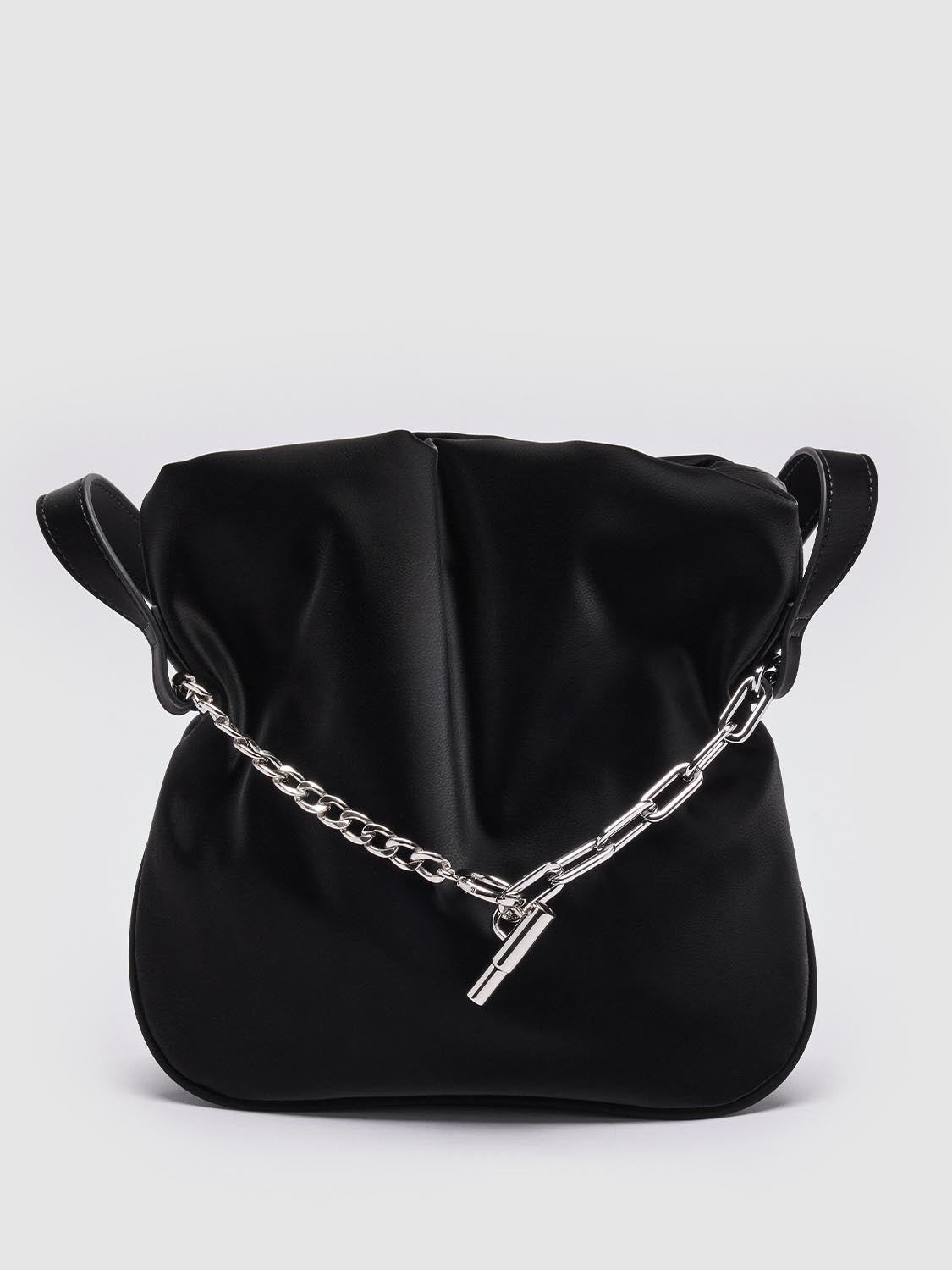 Chain Detail Pouch Shoulder Bags