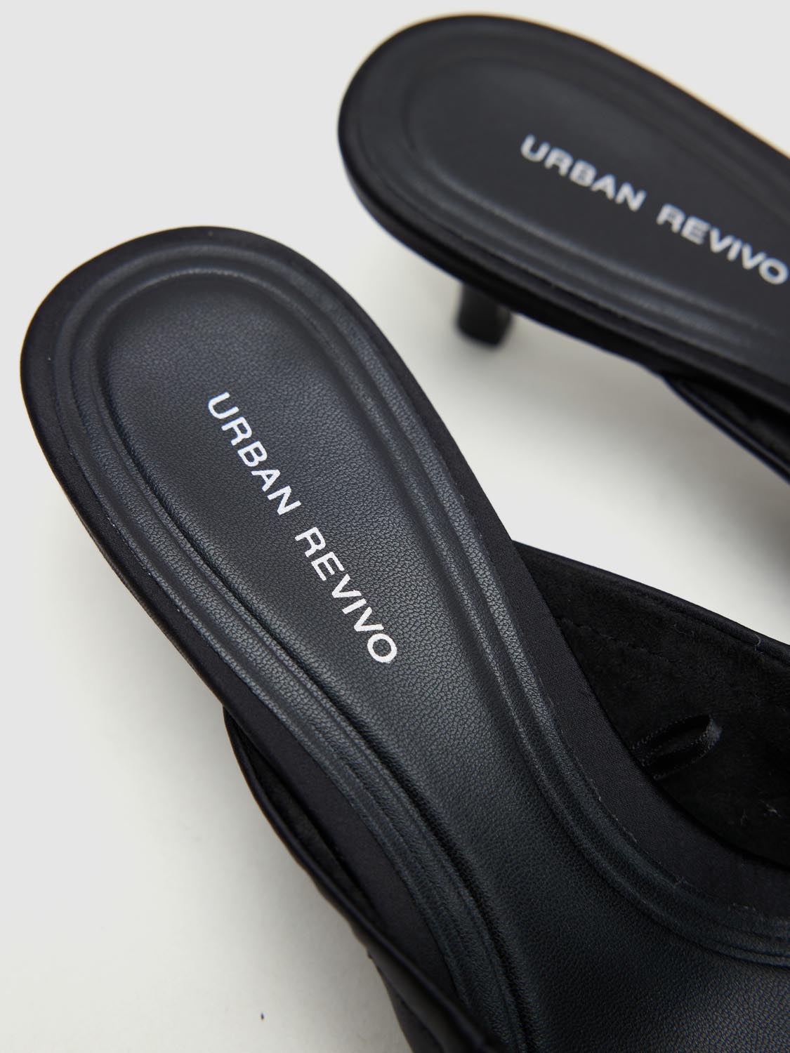 Pointed Toe Slippers