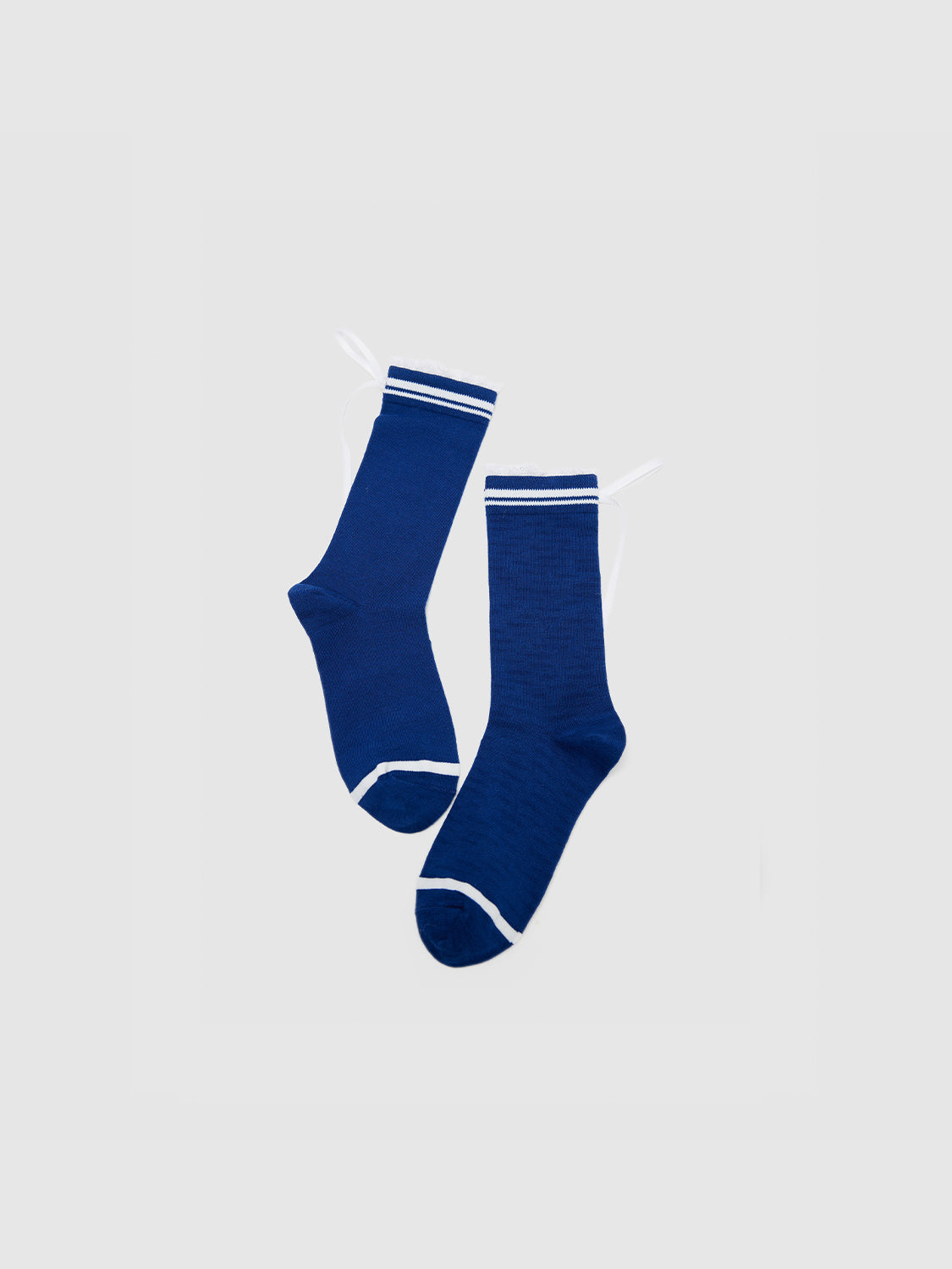 Bow Décor Mid-Length Socks