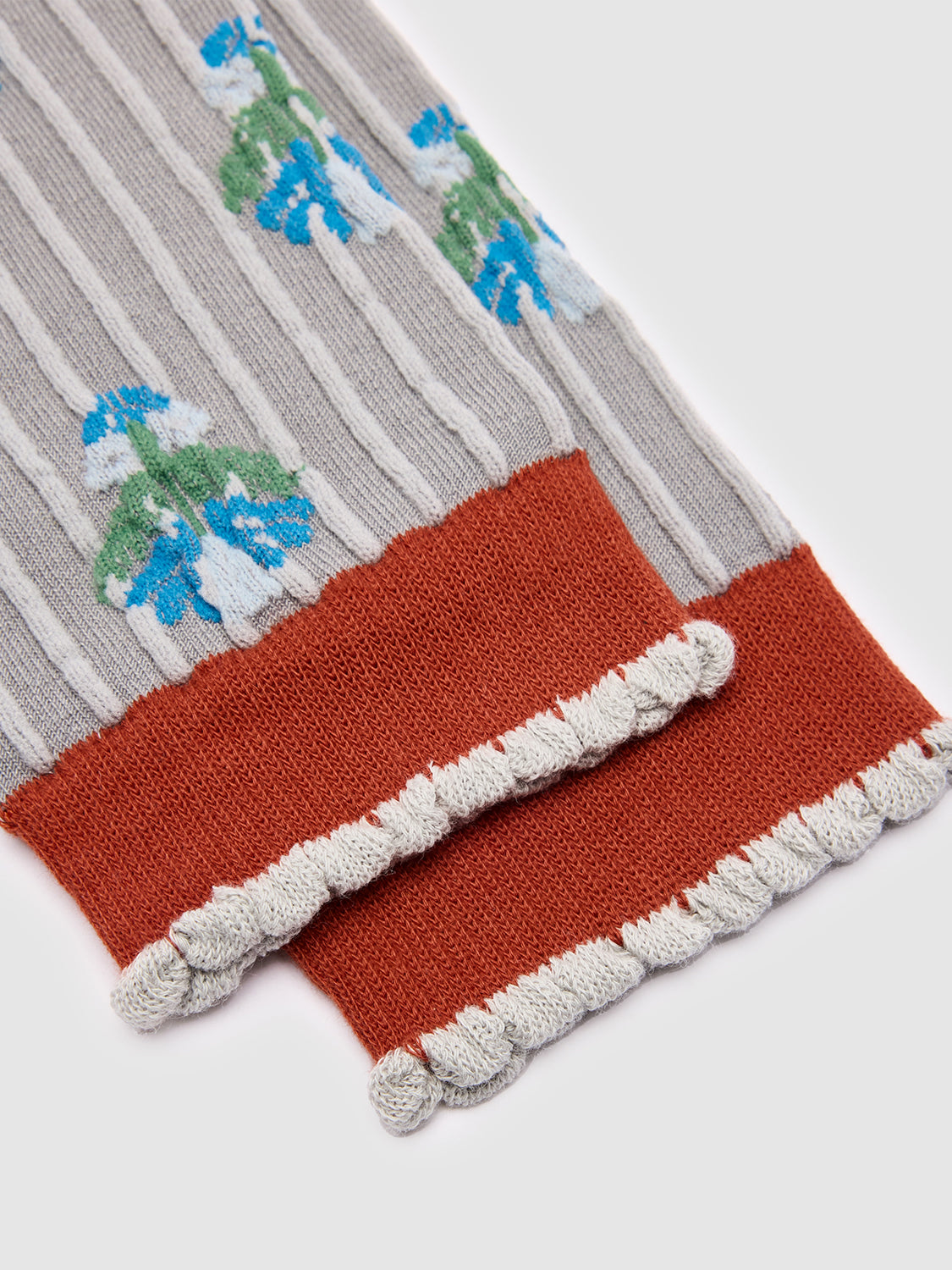 Contrast Frill Embroidered Socks