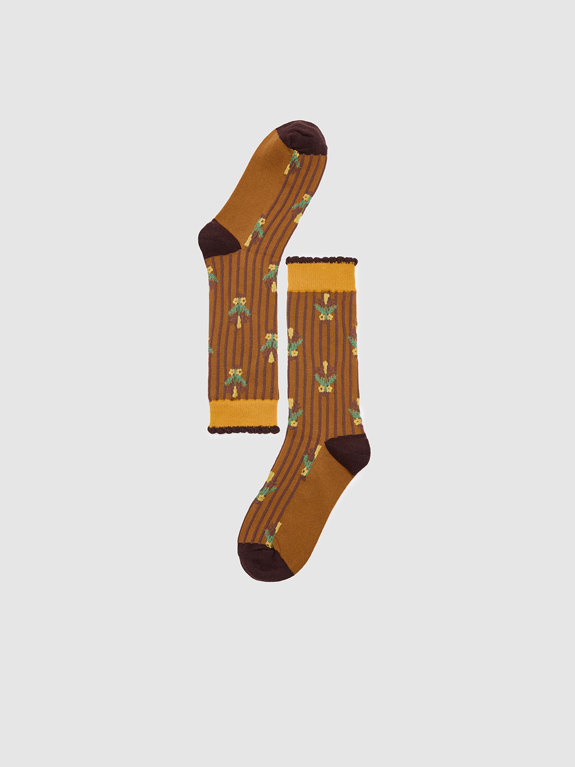 Contrast Frill Embroidered Socks