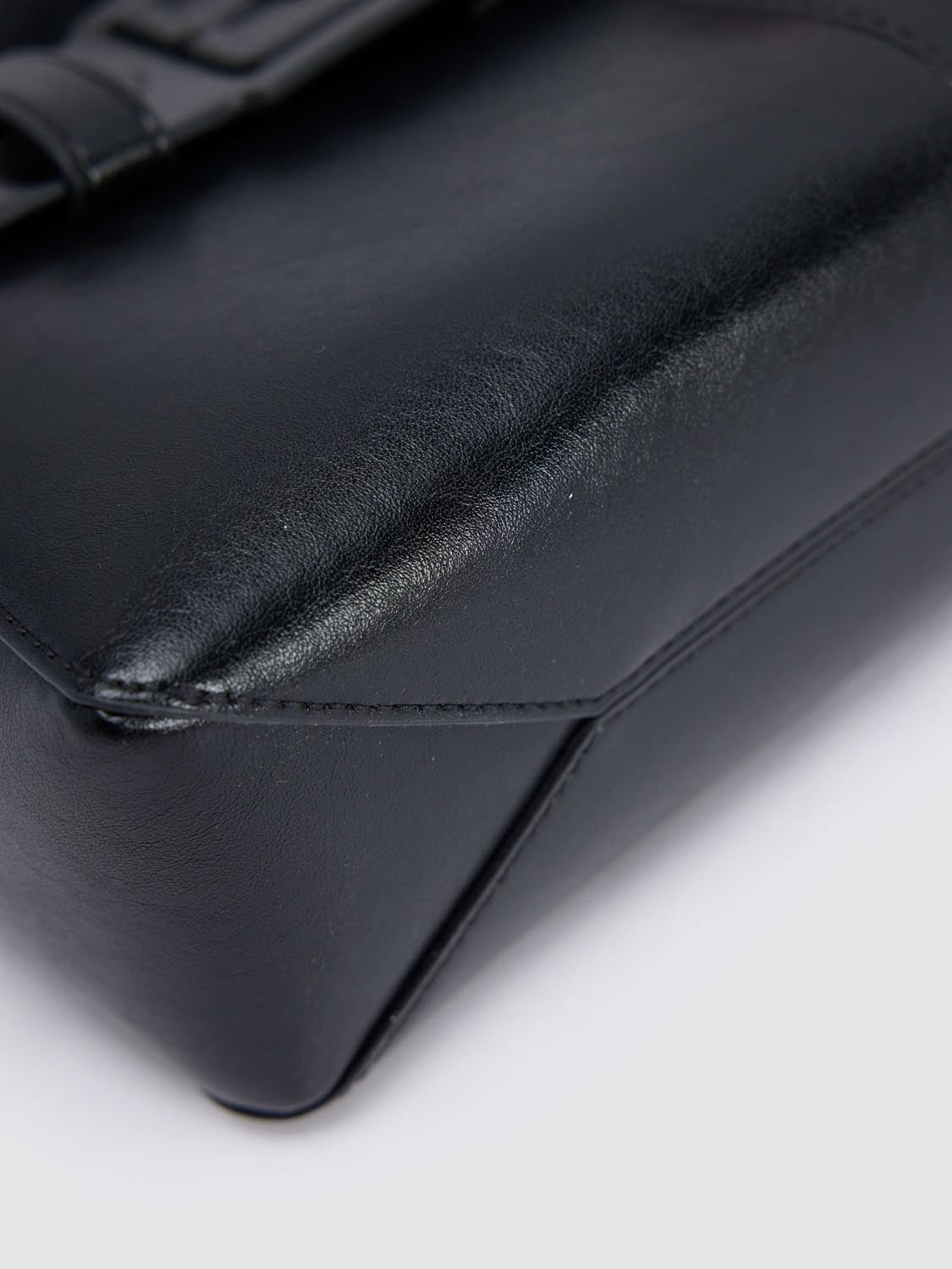 Shoulder Bags