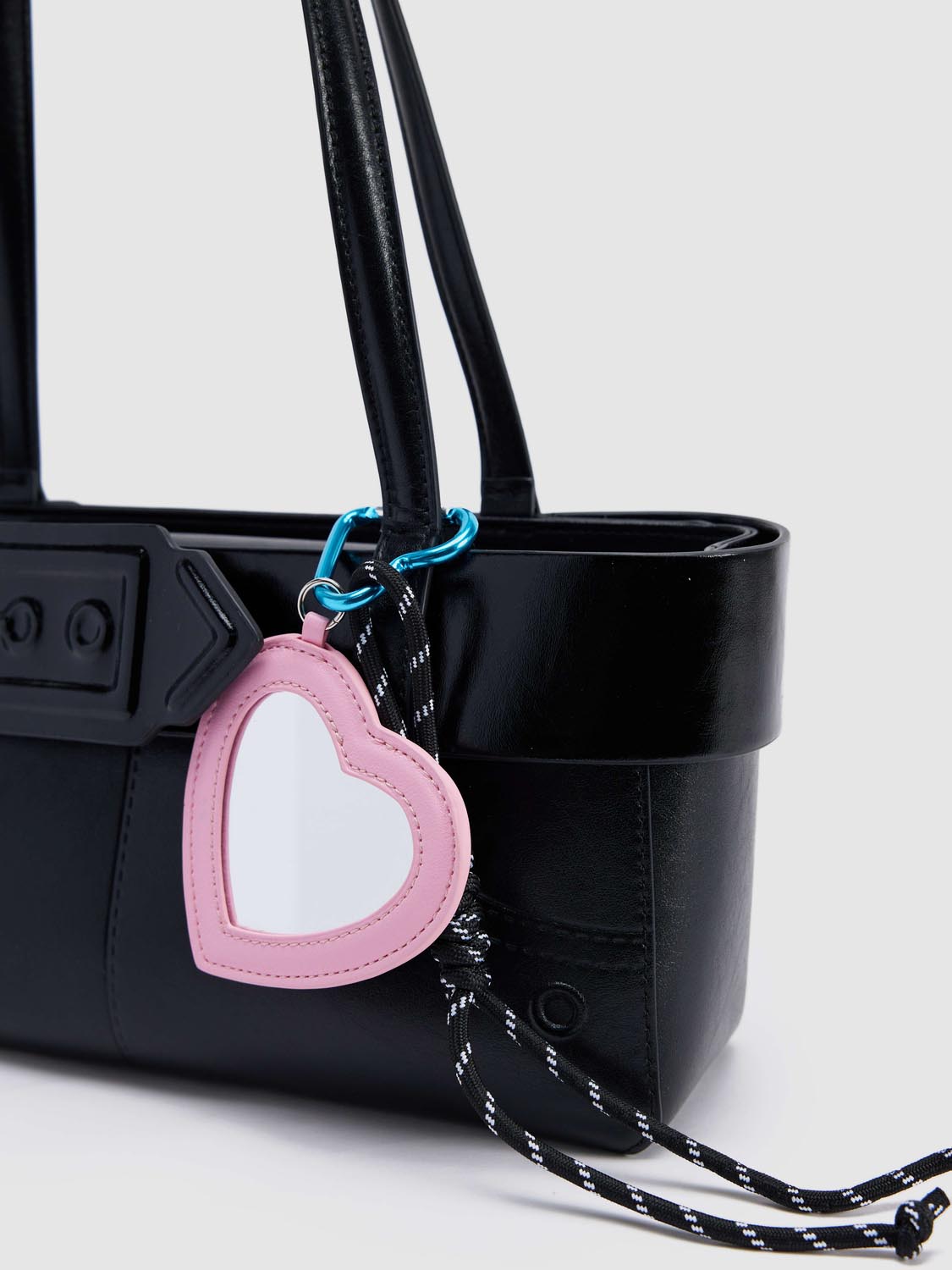 Shoulder Bags