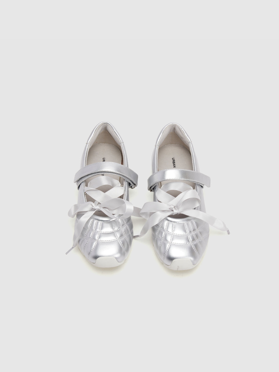 Bow Decor Low-Cut Uppers Pumps