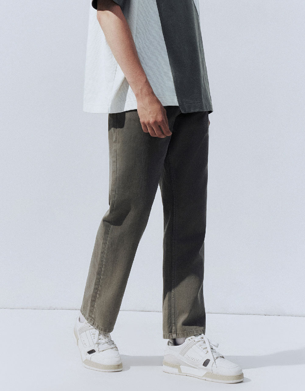 Straight Jeans