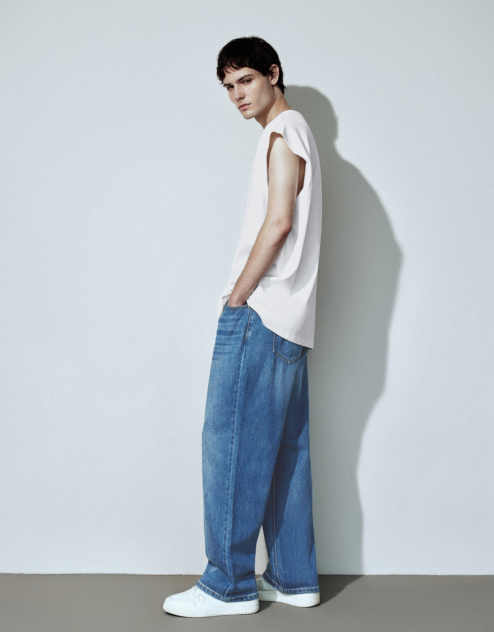 Loose Straight Jeans