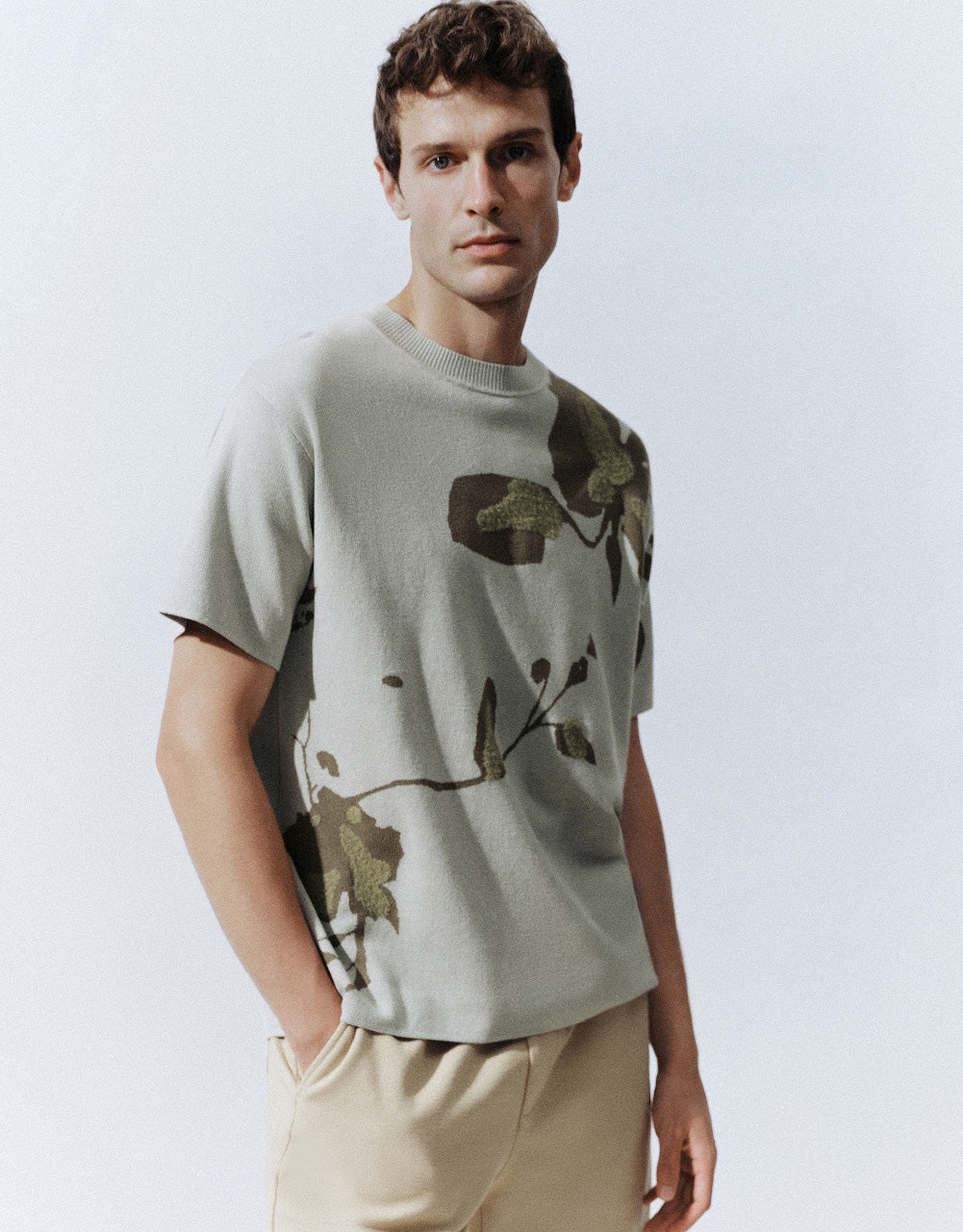 Flower Embroidered Knitted T-Shirt
