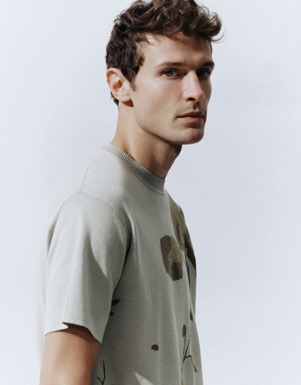Flower Embroidered Knitted T-Shirt