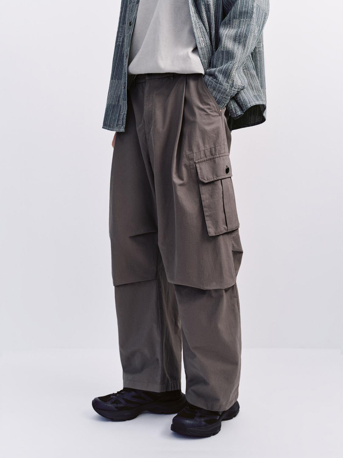 Wide Leg Cargo Pants