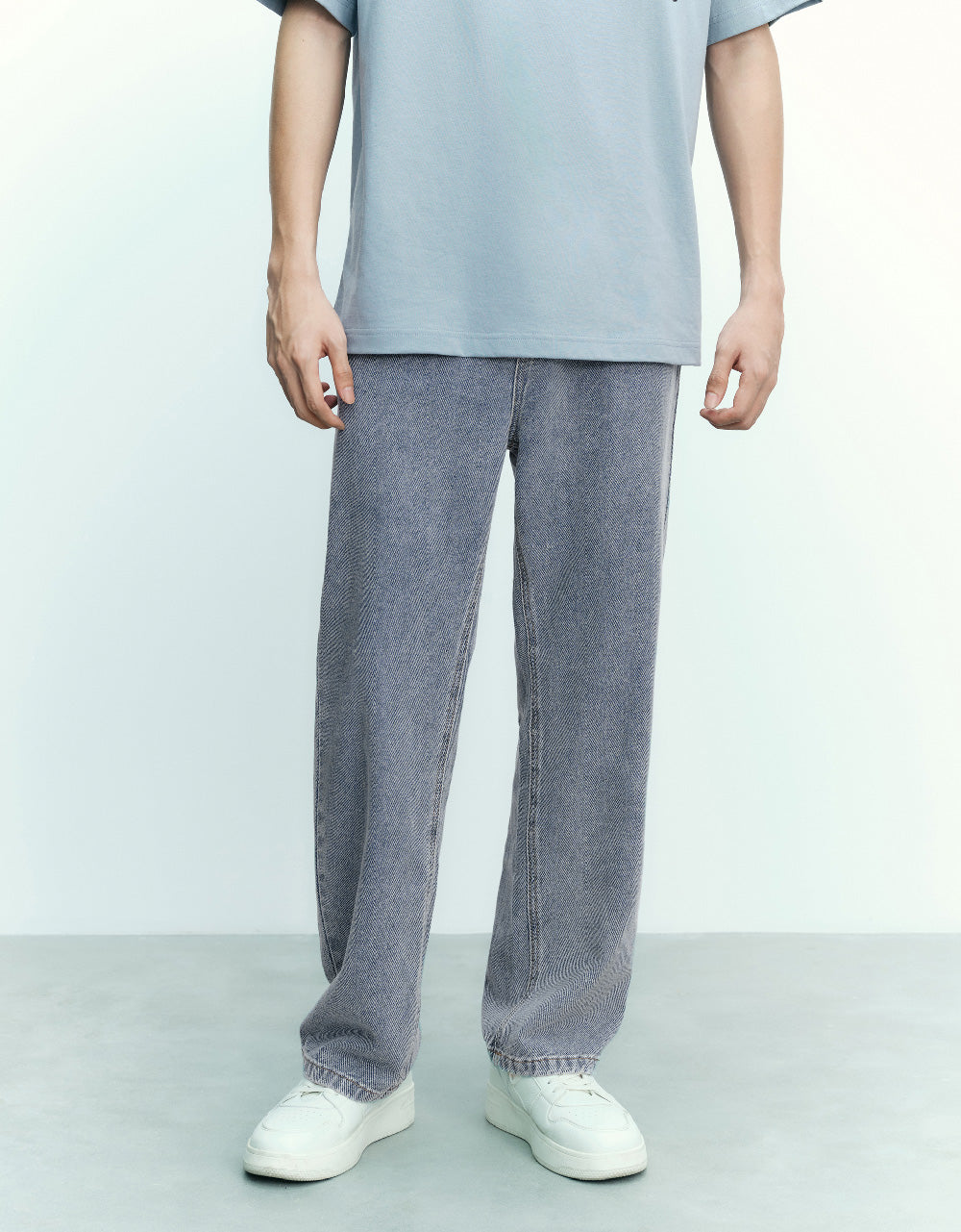 Loose Straight Jeans