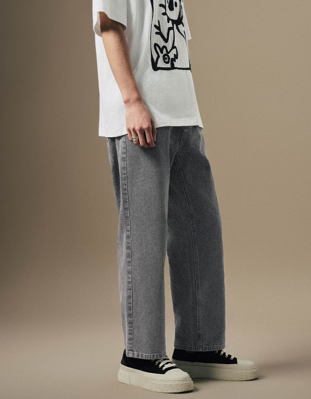 Straight Jeans