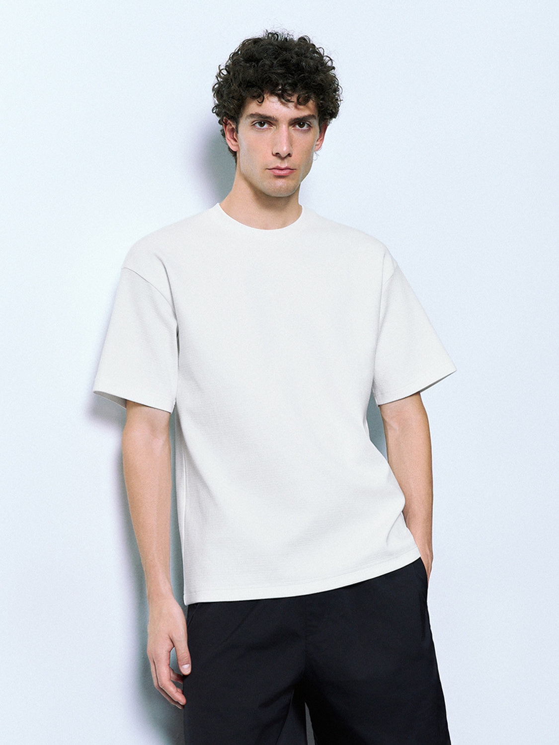 Textured Crew Neck Loose T-Shirt