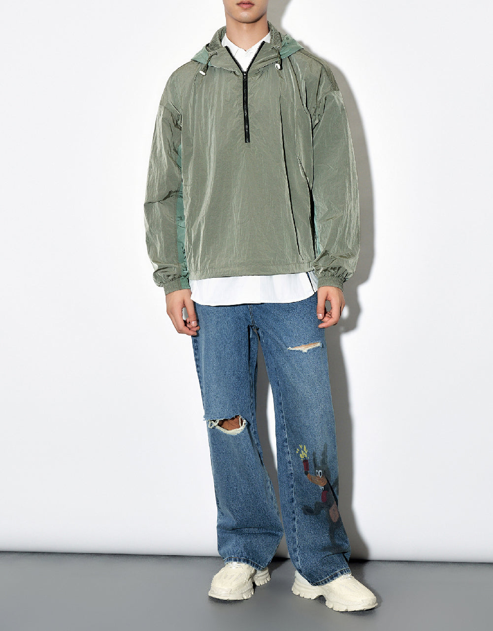Printed Ripped Straight Jeans