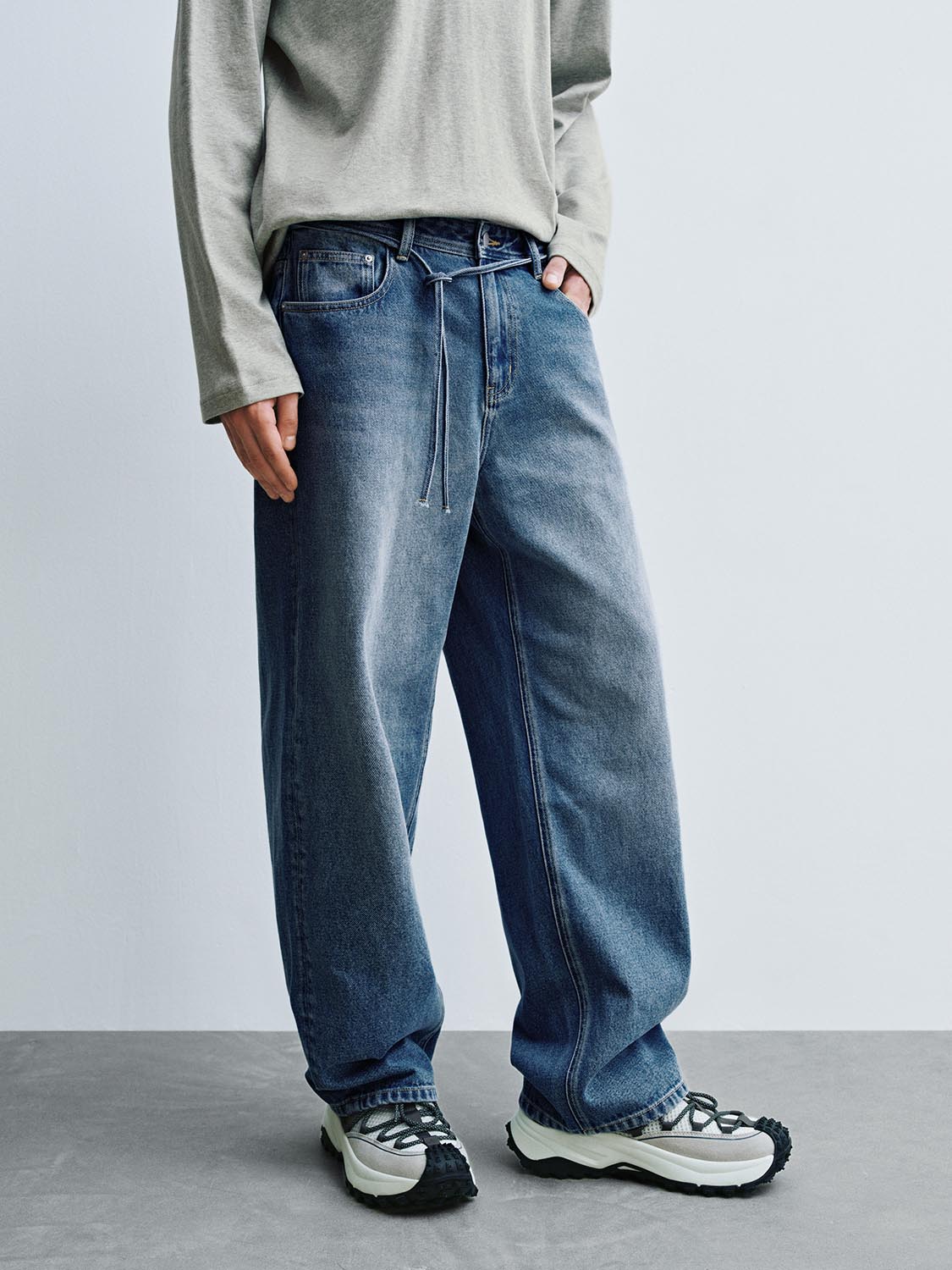 Gradient Straight Leg Jeans