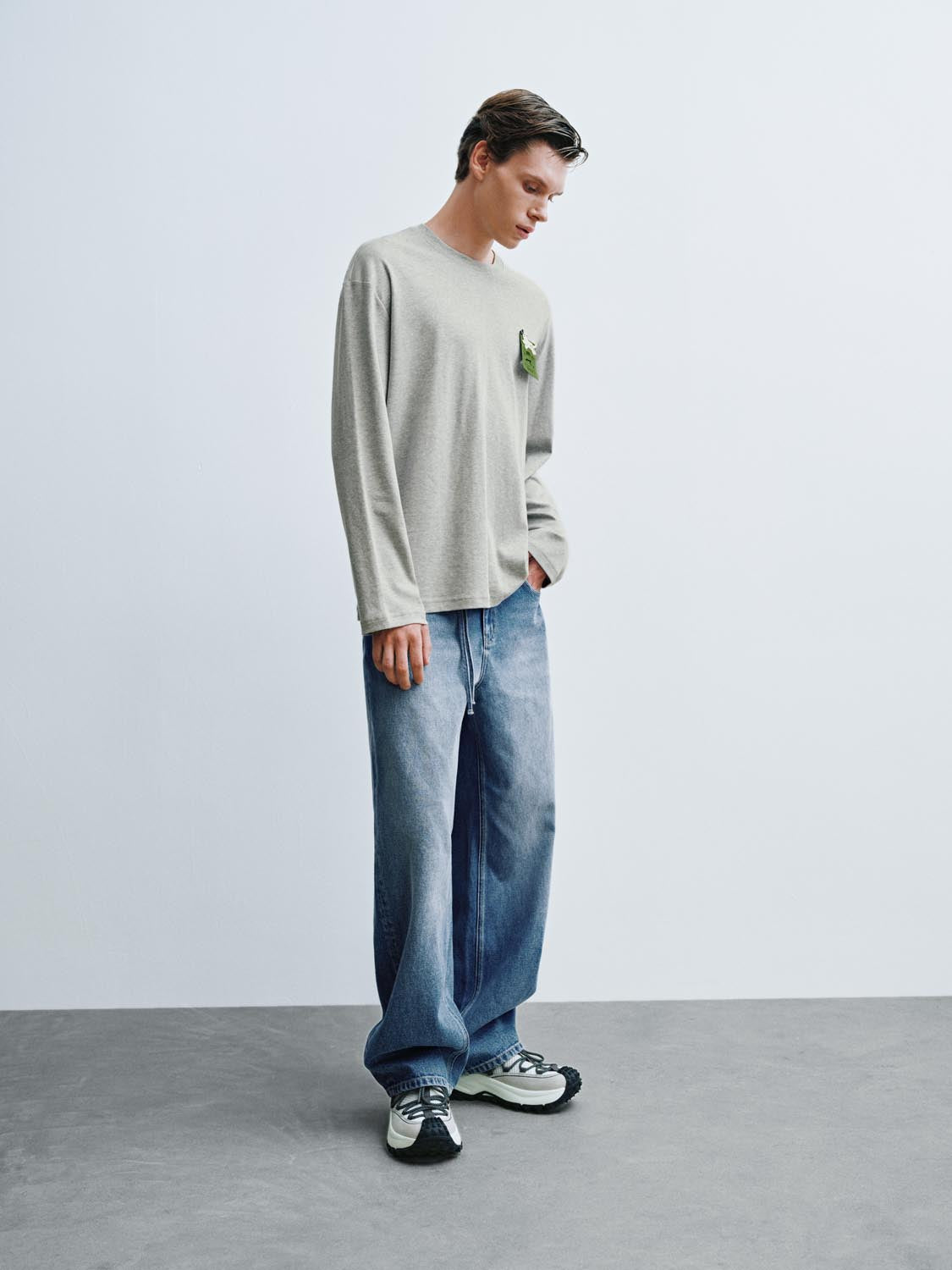 Gradient Straight Leg Jeans