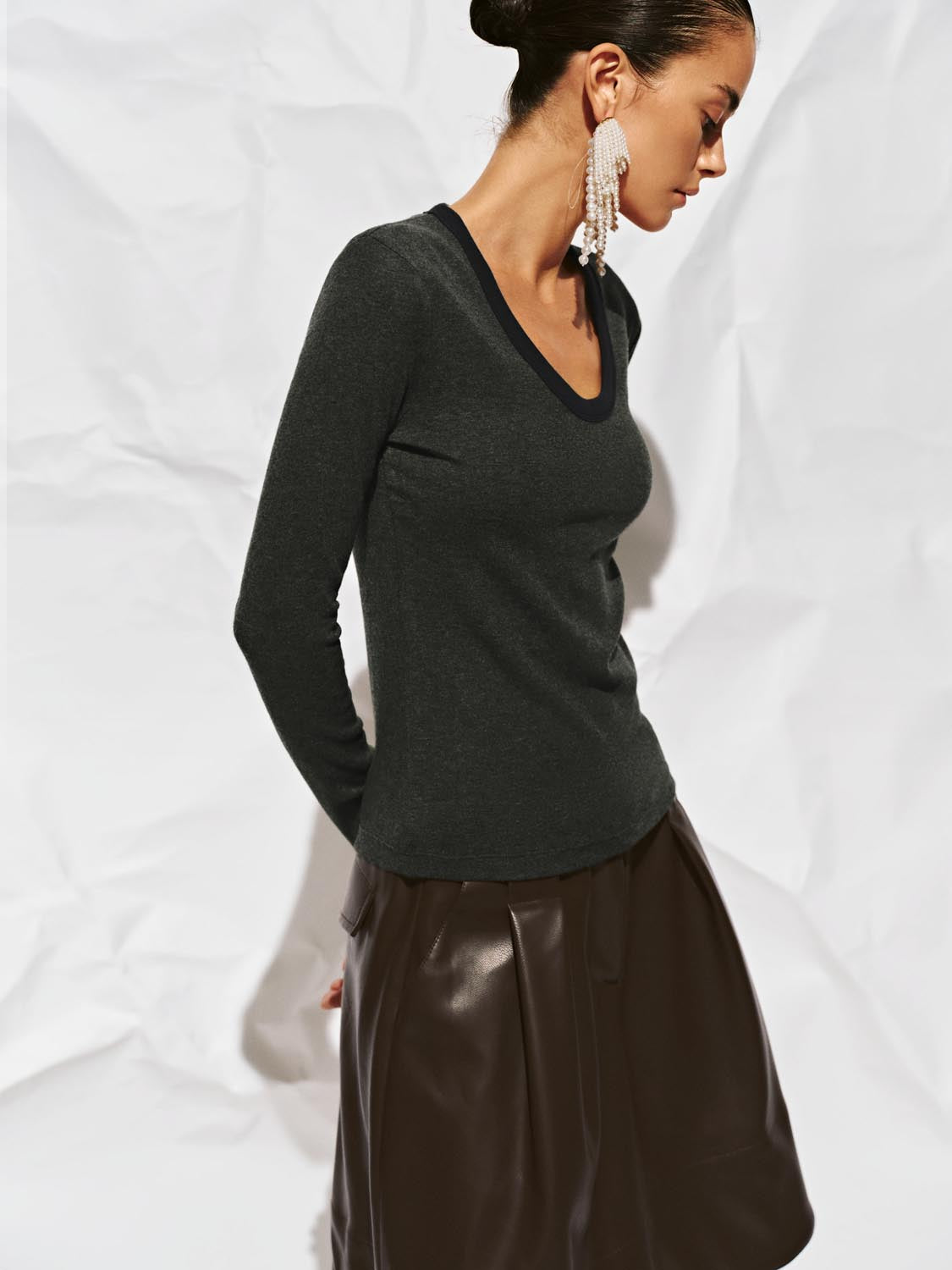 Scoop Neck Long Sleeve T-Shirts