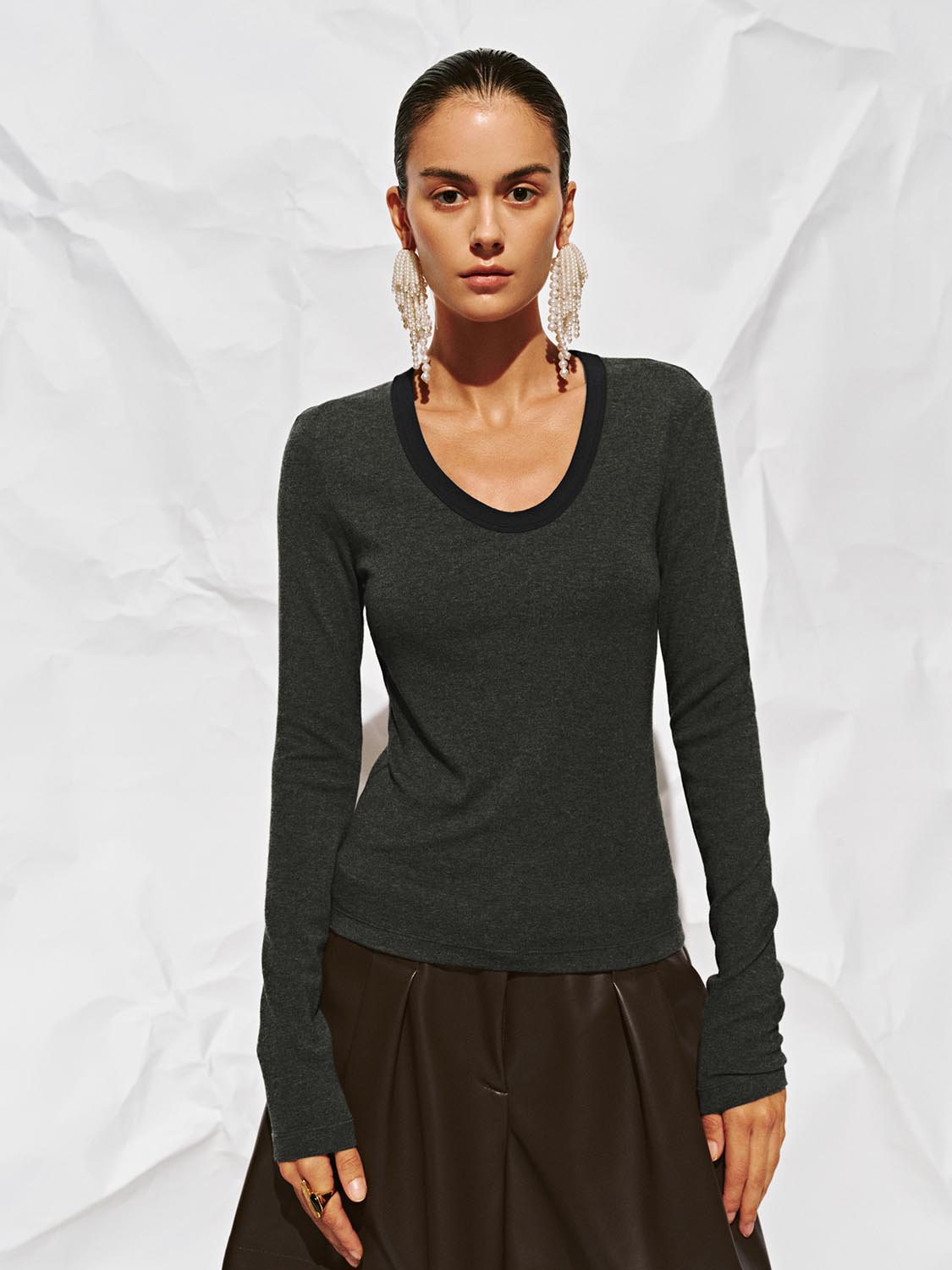 Scoop Neck Long Sleeve T-Shirts