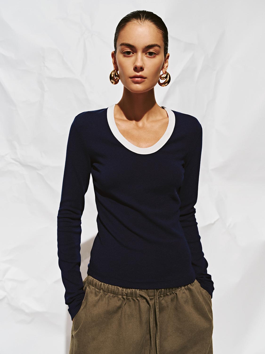 Scoop Neck Long Sleeve T-Shirts
