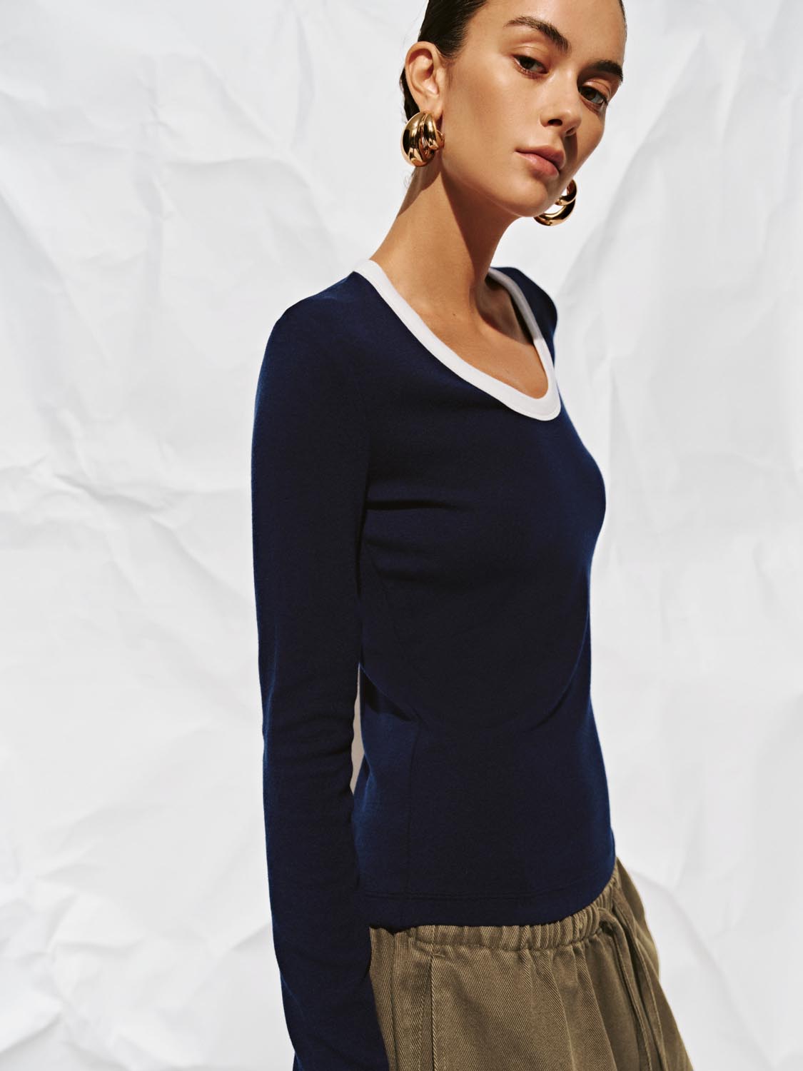 Scoop Neck Long Sleeve T-Shirts