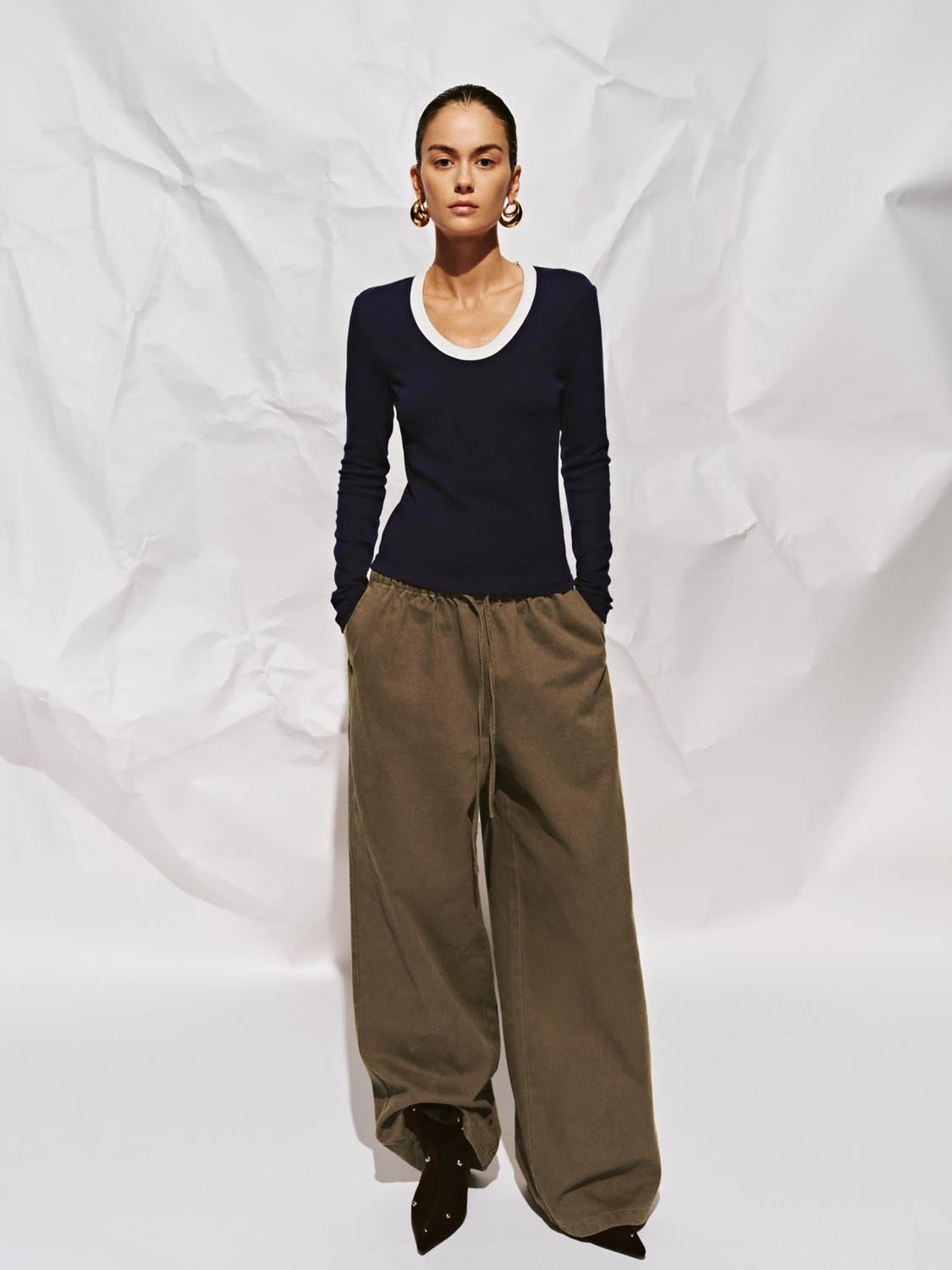 Scoop Neck Long Sleeve T-Shirts