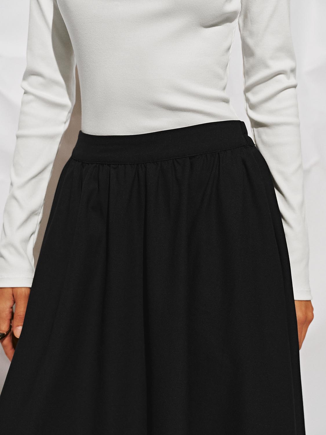 Crinkle Circle A-Line Midi Skirts