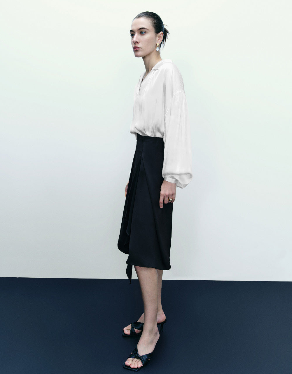 Puff Sleeve Square-cut Collar Overhead Shirt