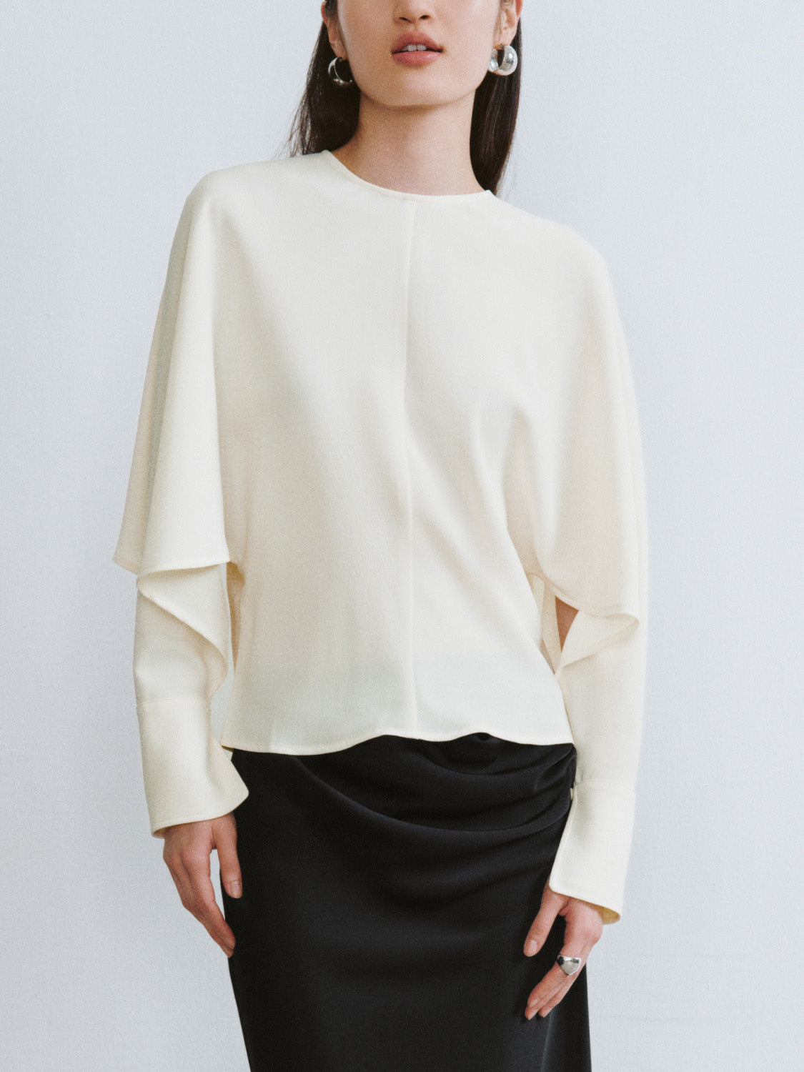 Crew Neck Loose Blouse