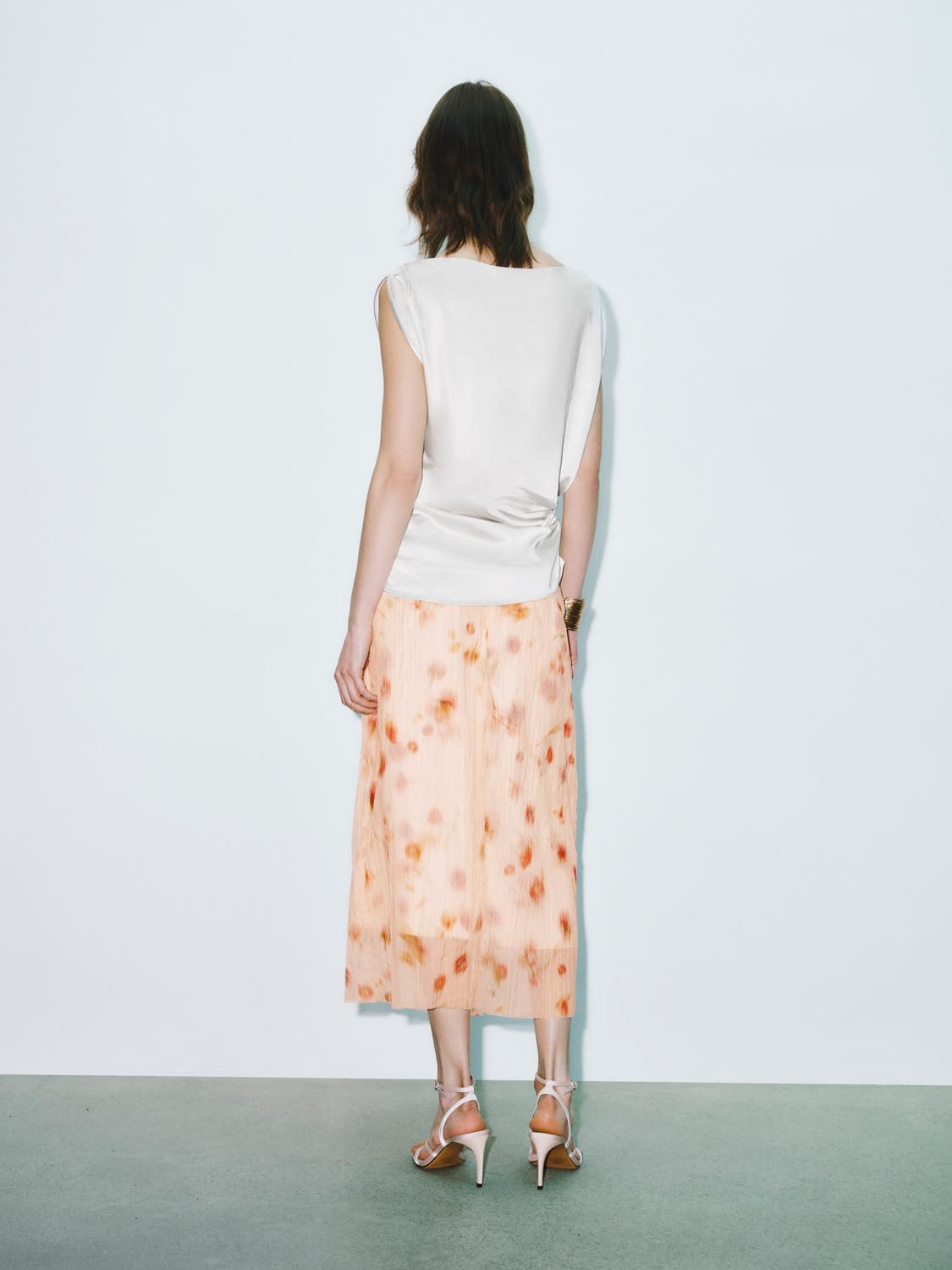 Sleeveless Overhead Shirt