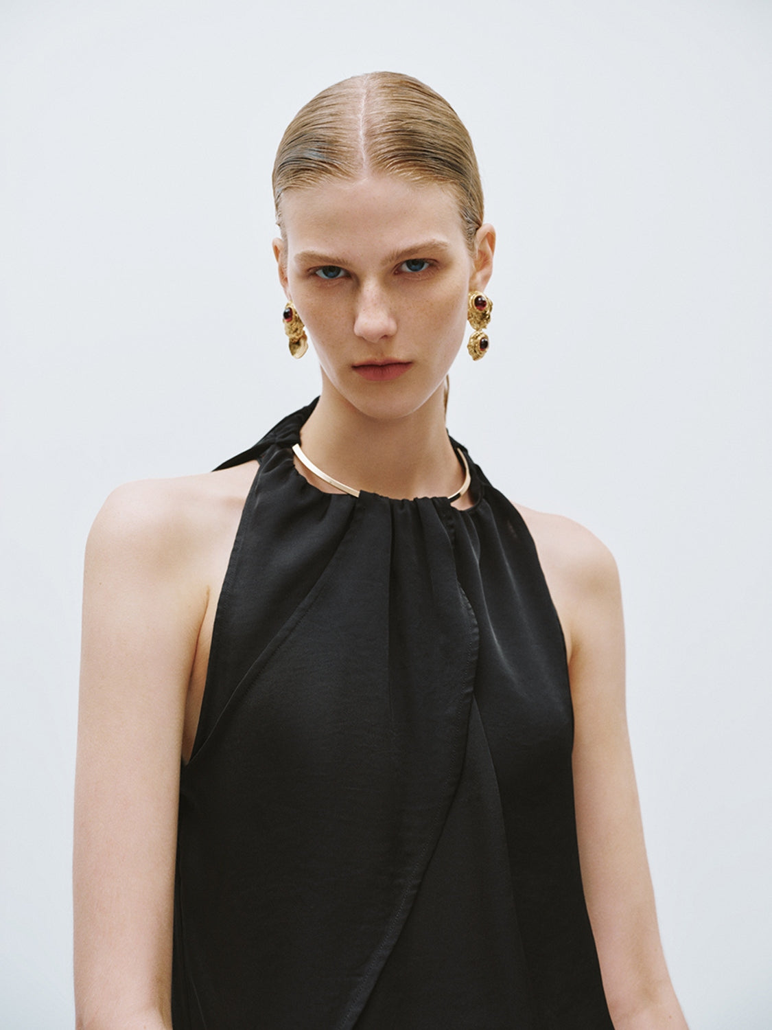 Overhead Sleeveless Shirts