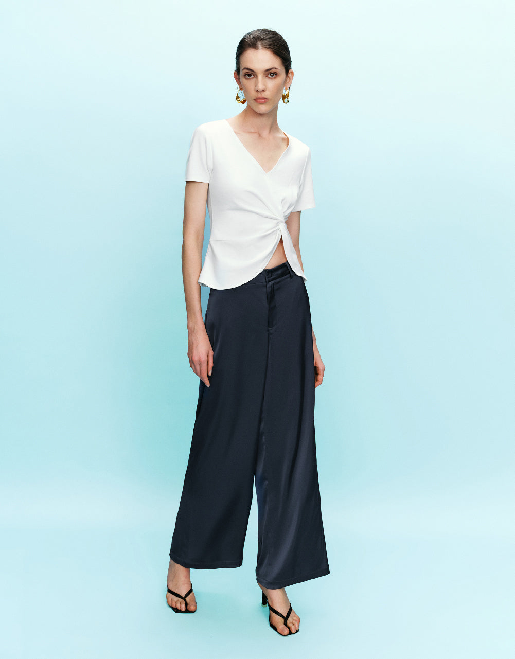 Twist V-Neck Skinny T-Shirt