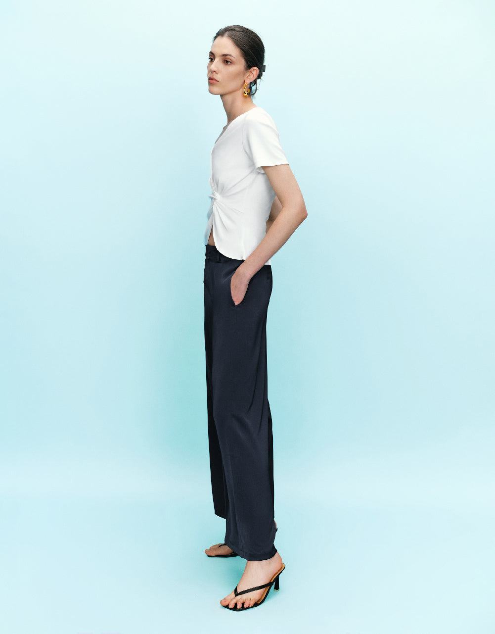 Twist V-Neck Skinny T-Shirt