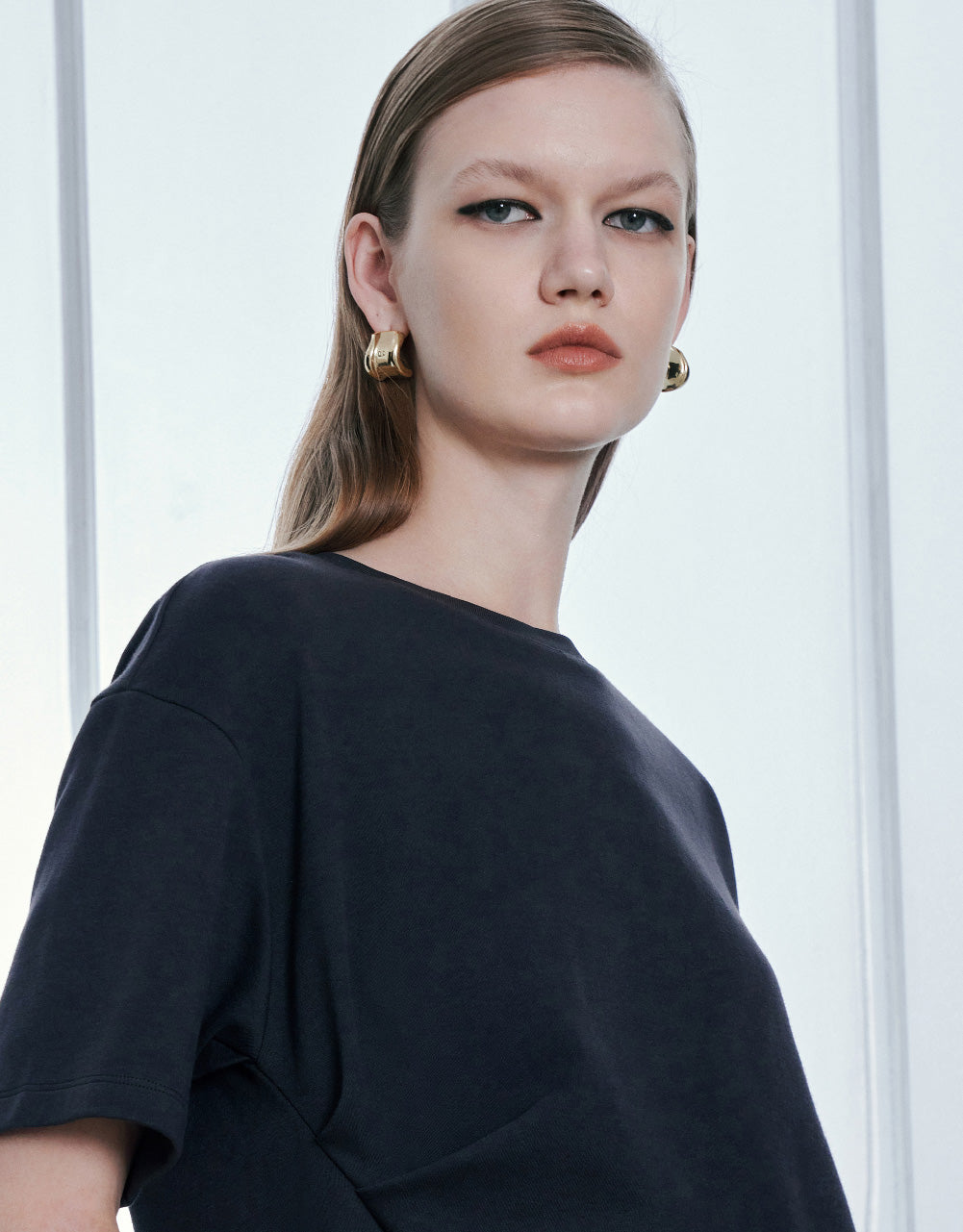 Asymmetric Crew Neck Regular T-Shirt