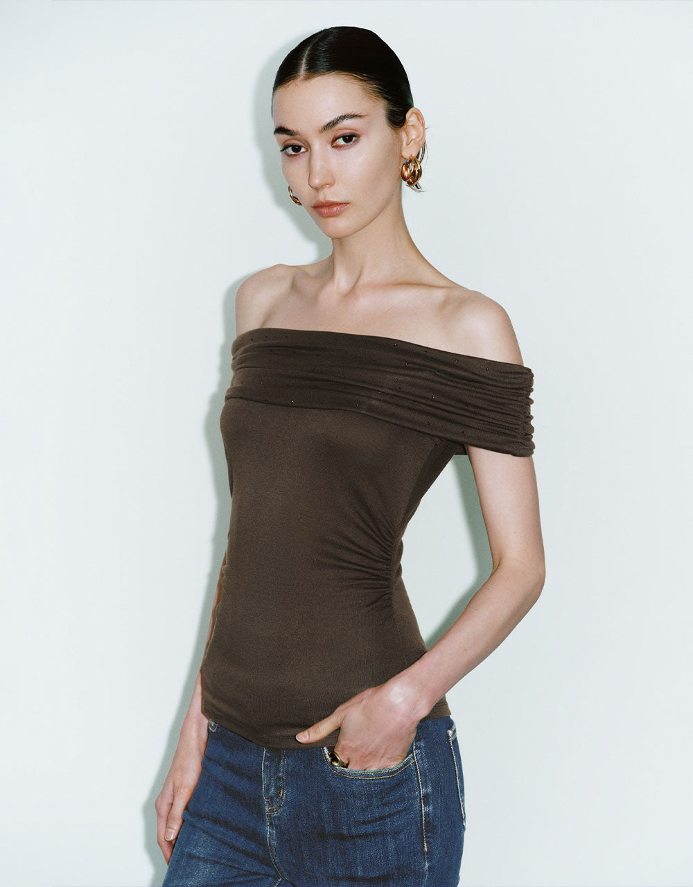 Rhinestone Décor Off-Shoulder Skinny T-Shirt