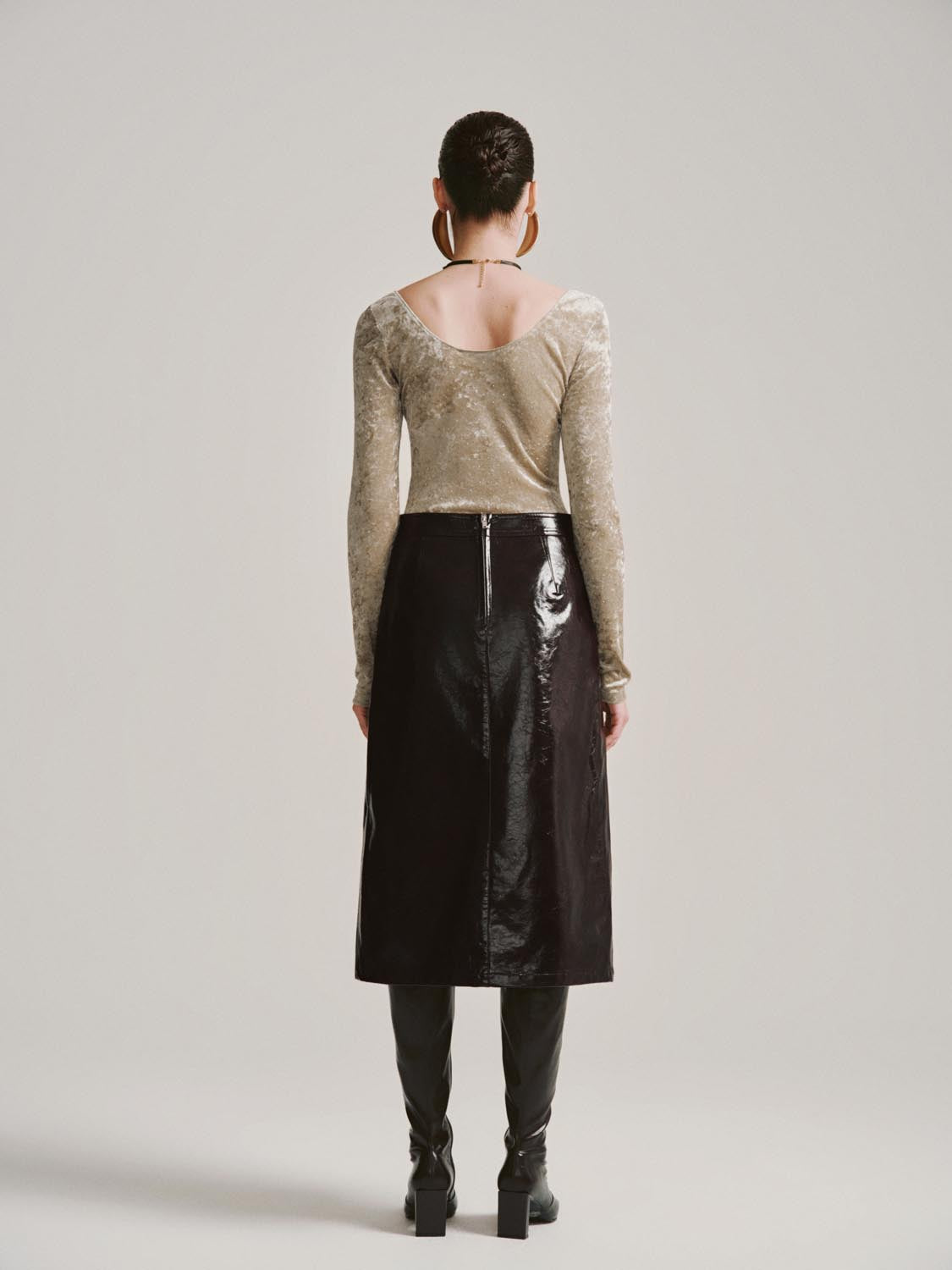 Scoop Neck Long Sleeve T-Shirts