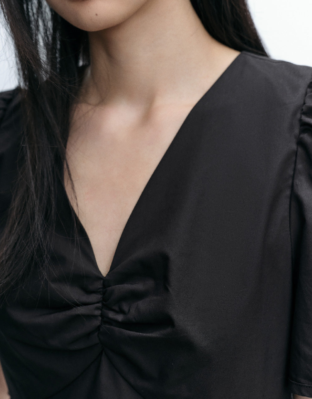 Short Sleeve V-Neck Skinny-Fit Dress