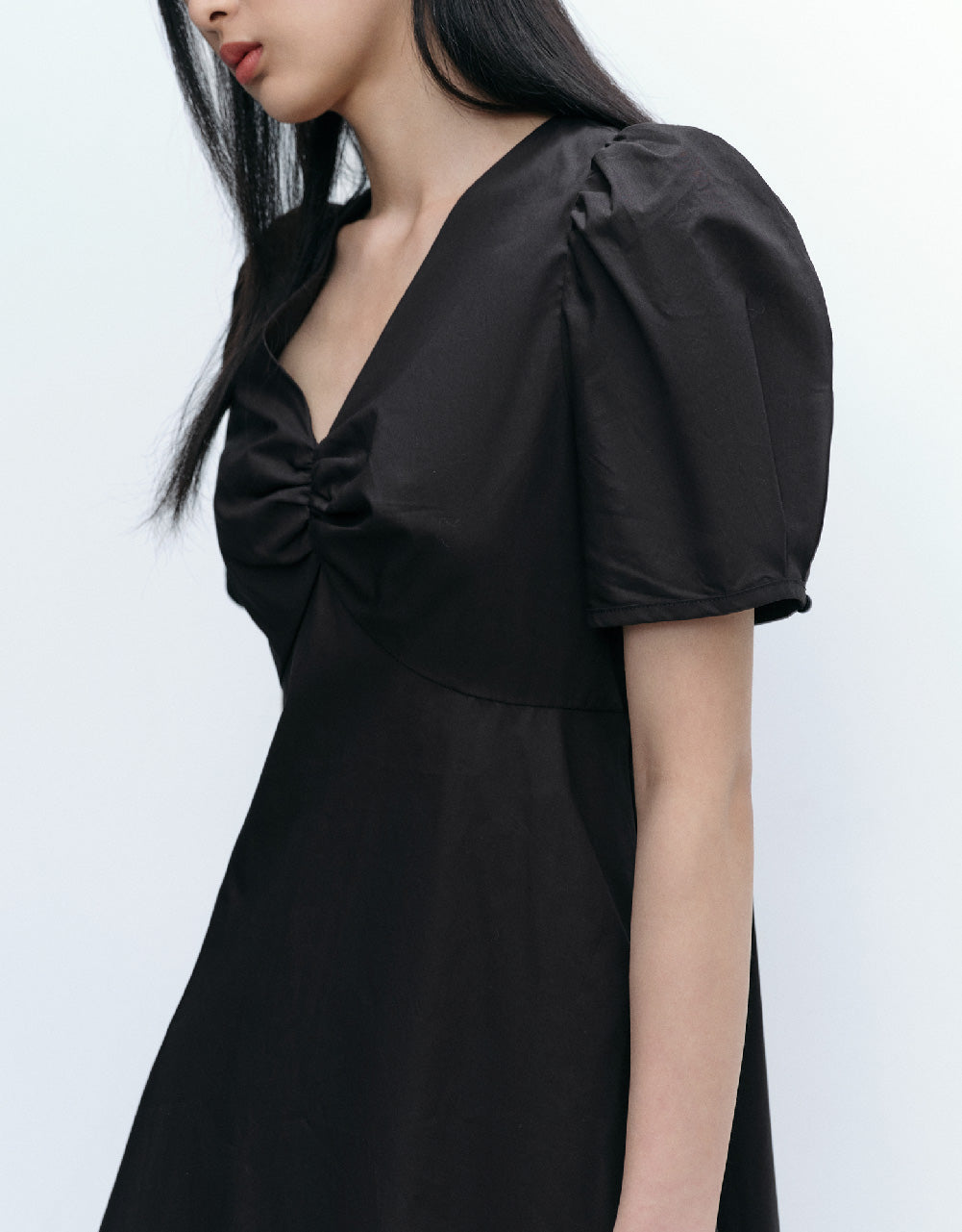 Short Sleeve V-Neck Skinny-Fit Dress
