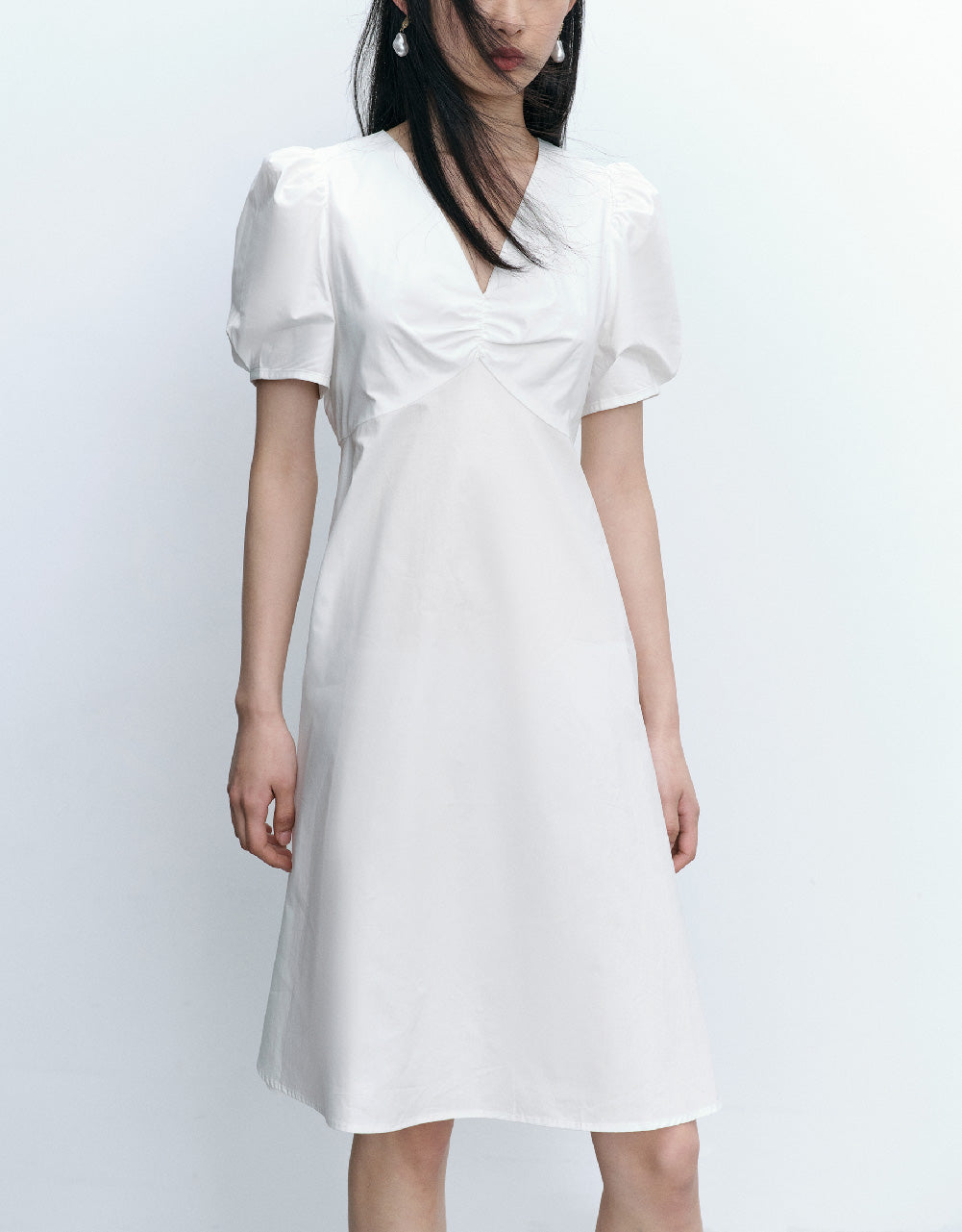 Short Sleeve V-Neck Skinny-Fit Dress