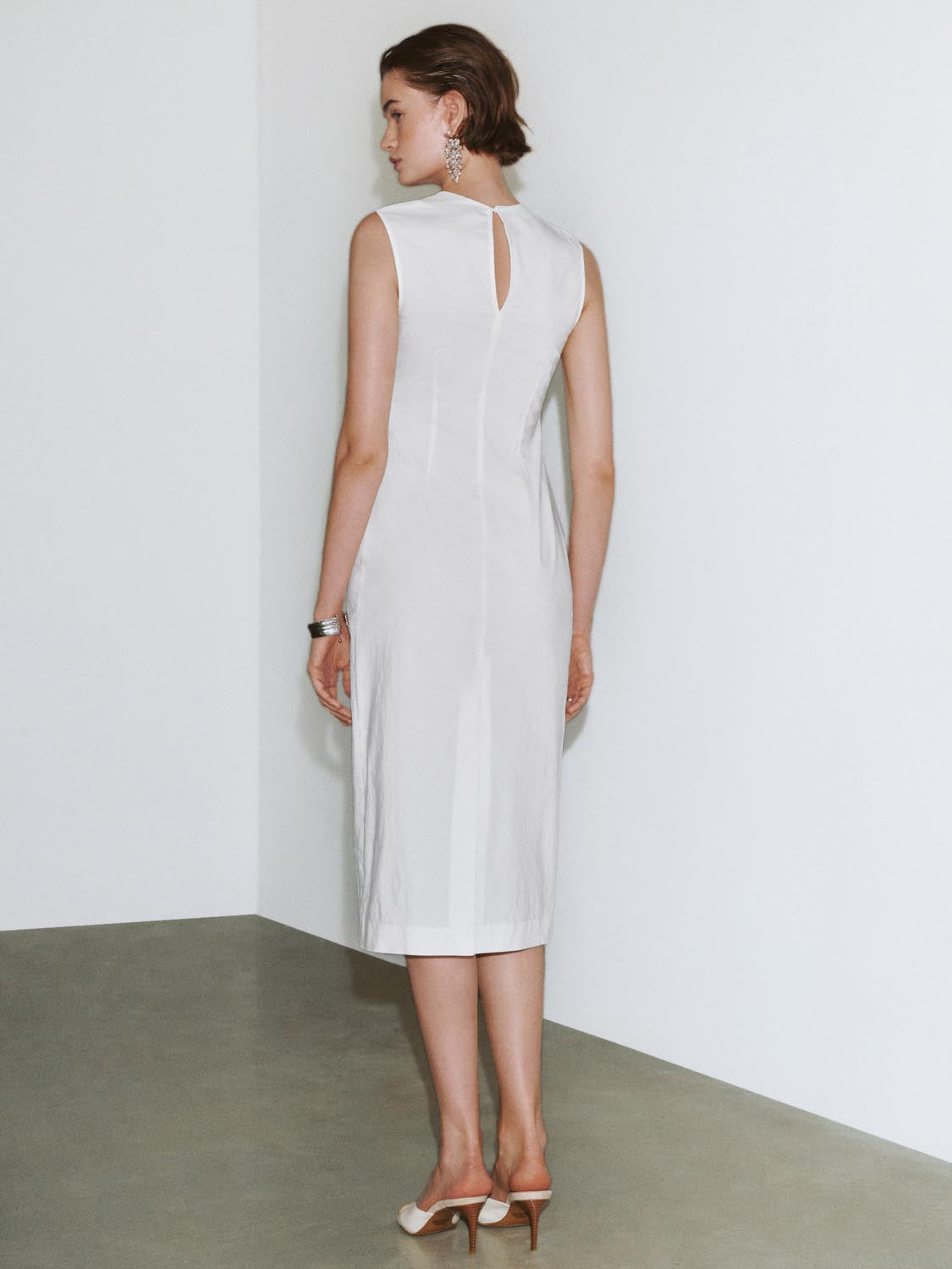Skinny-Fit Sleeveless Midi Dresses