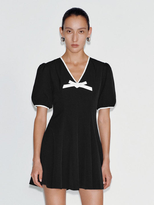 Classic Black A-line Pleated Midi-Length Dress