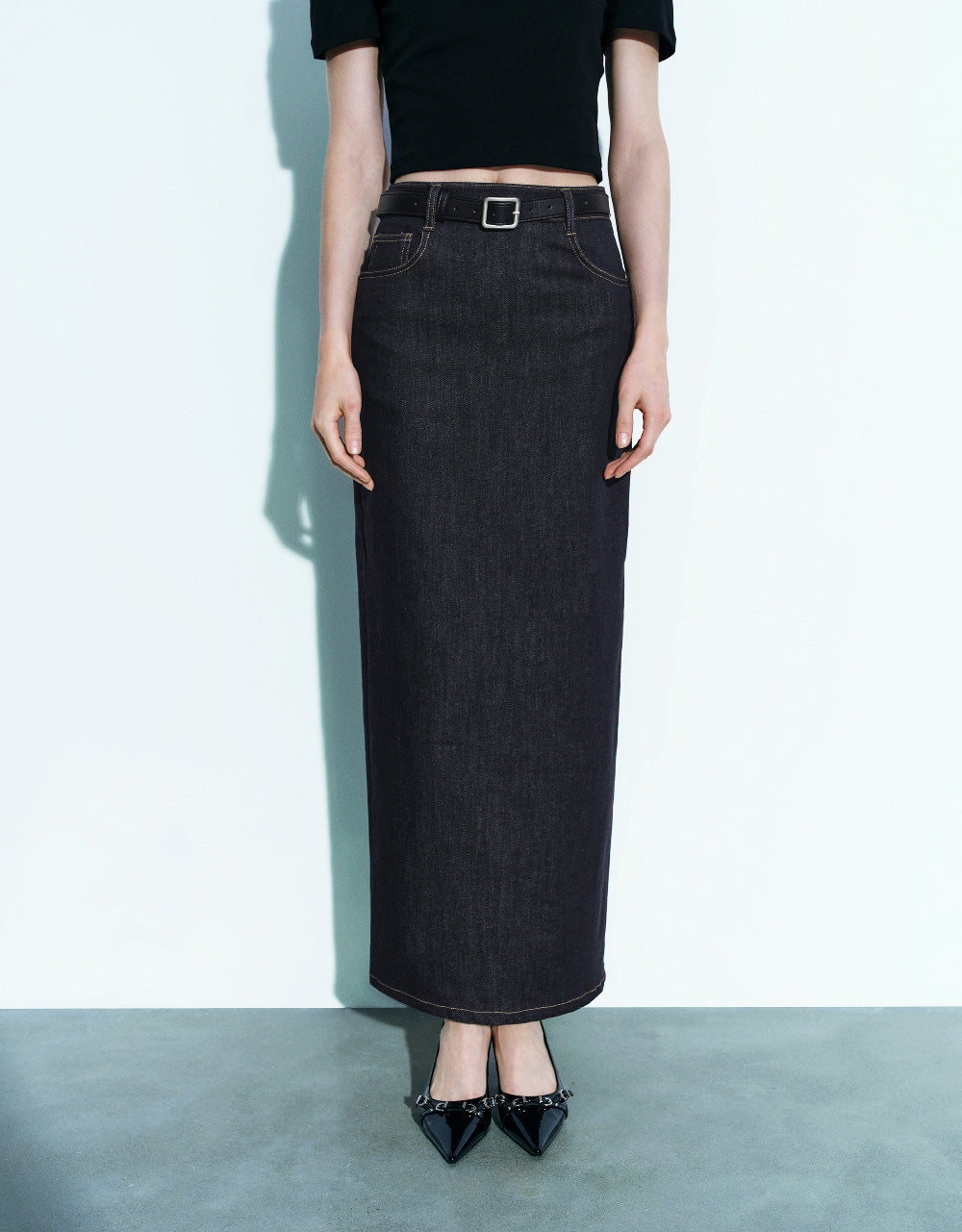 Straight Denim Skirt With Belt