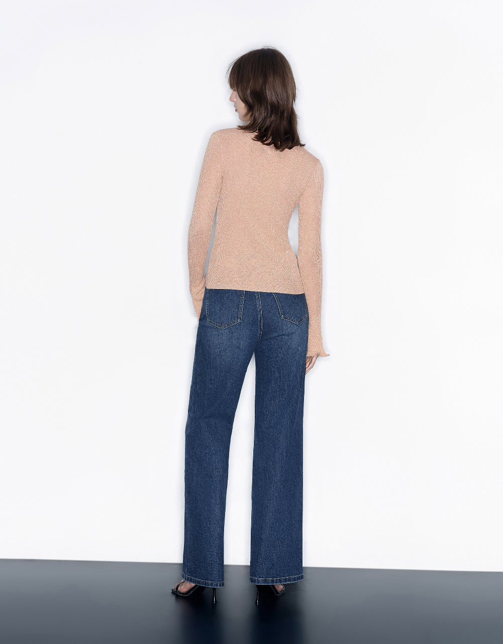 Wide-Leg Jeans