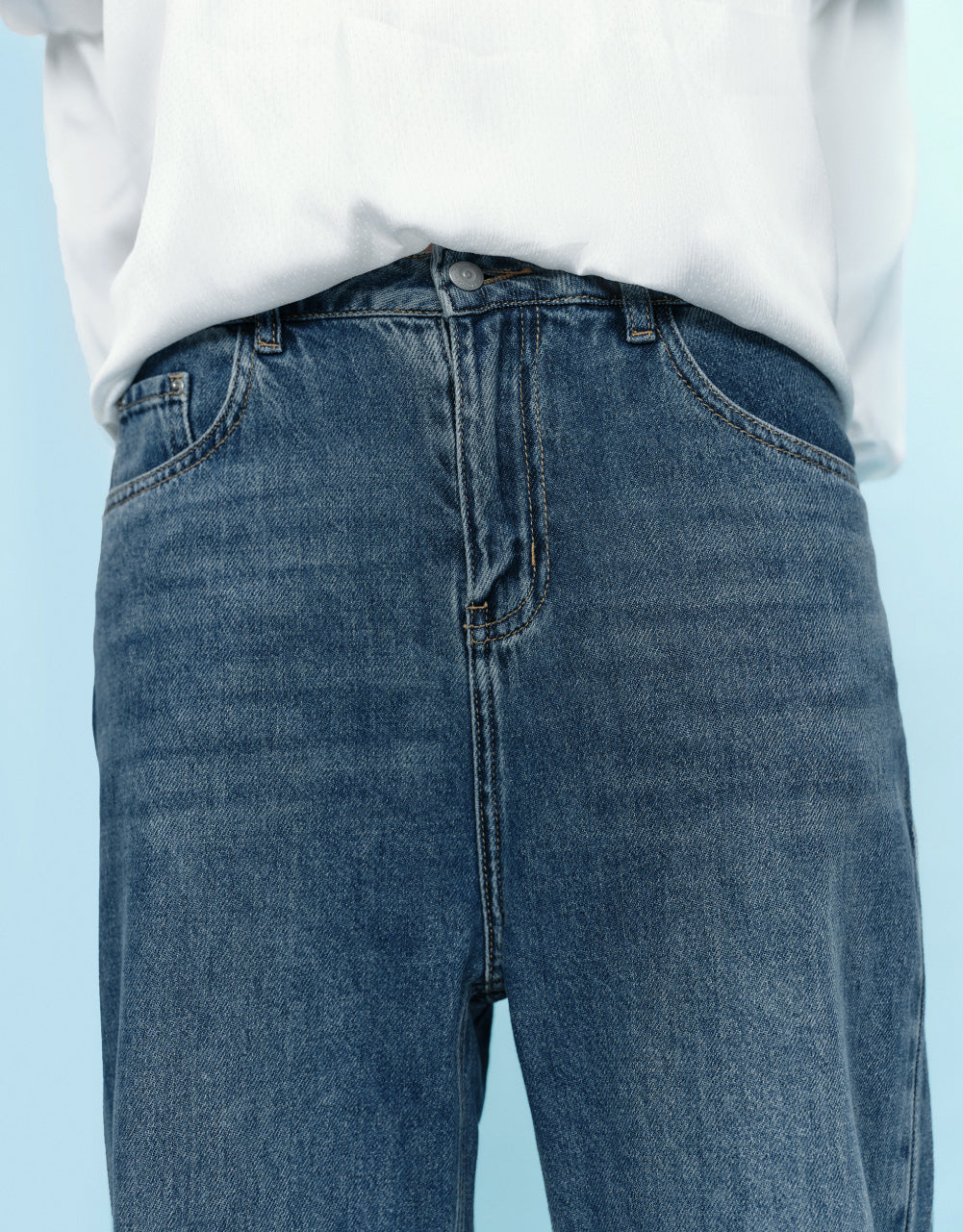 Mid-Waist Jeans