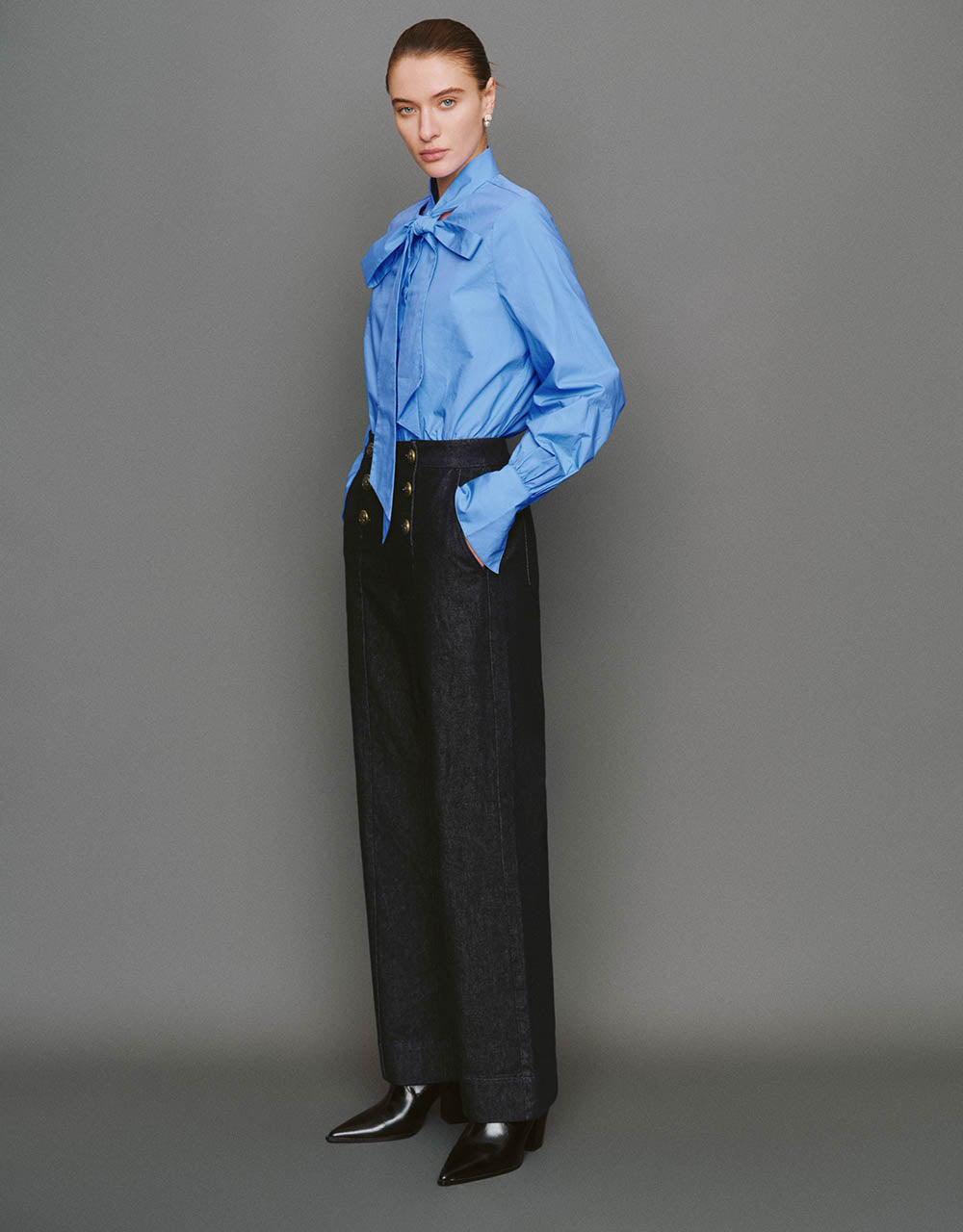 Wide-Leg Jeans